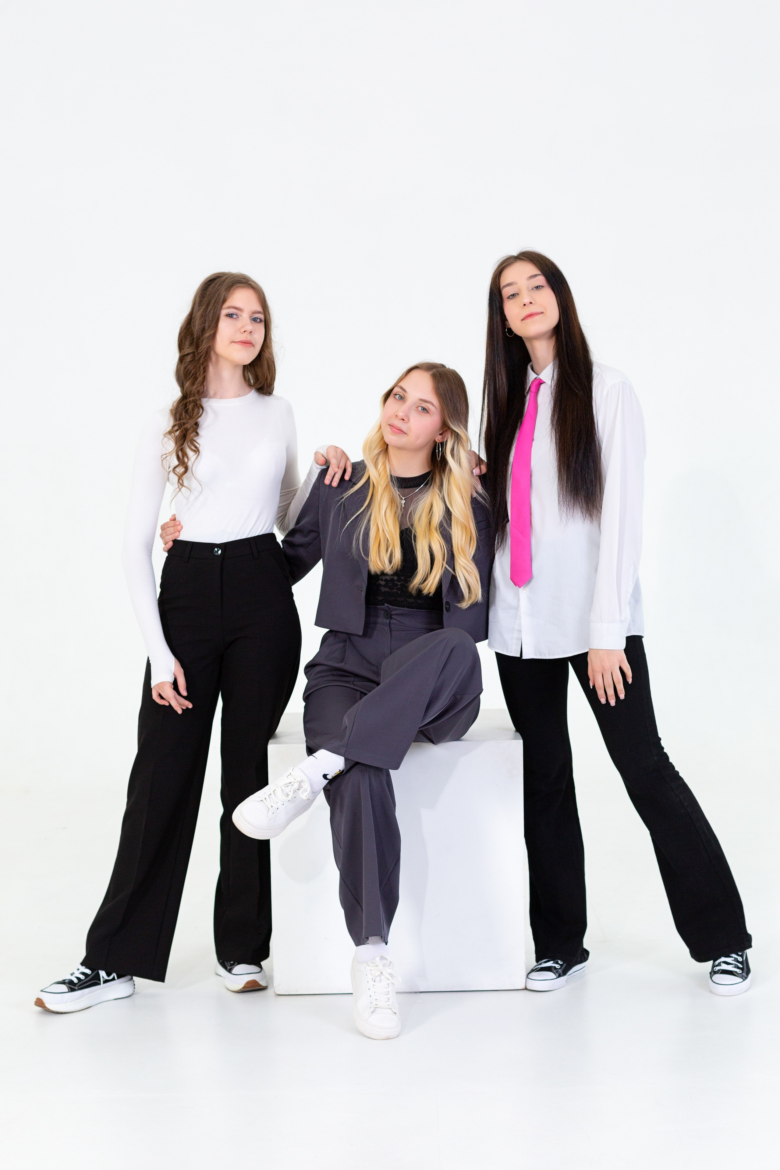 Фотоальбомы СТАРШЕКЛАССНИКИ. Студия «Фокус» детская фотография Ольги Поповой г. Бийск