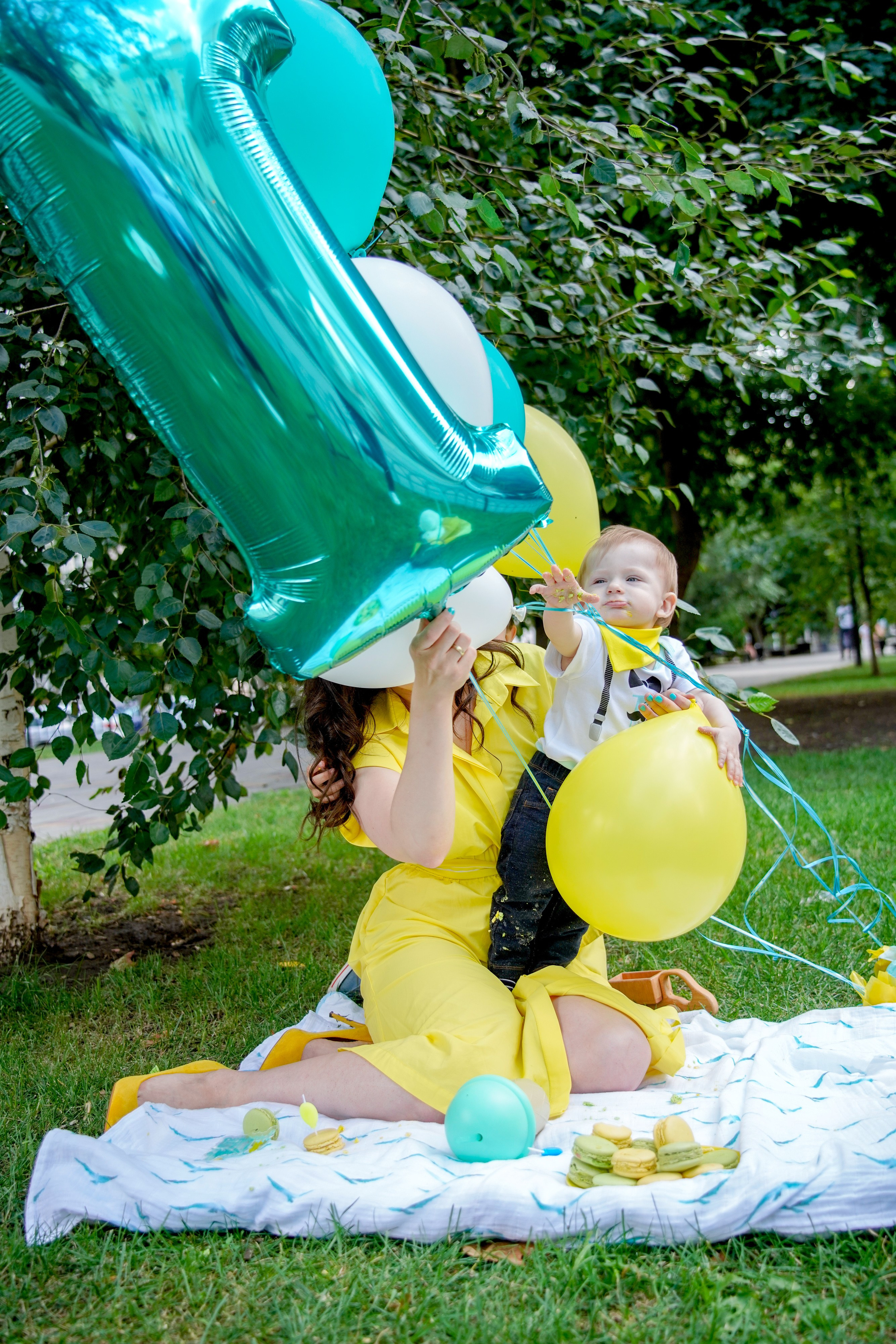 1 год)). Max Matvich and Victoria Basova are professionals in their field