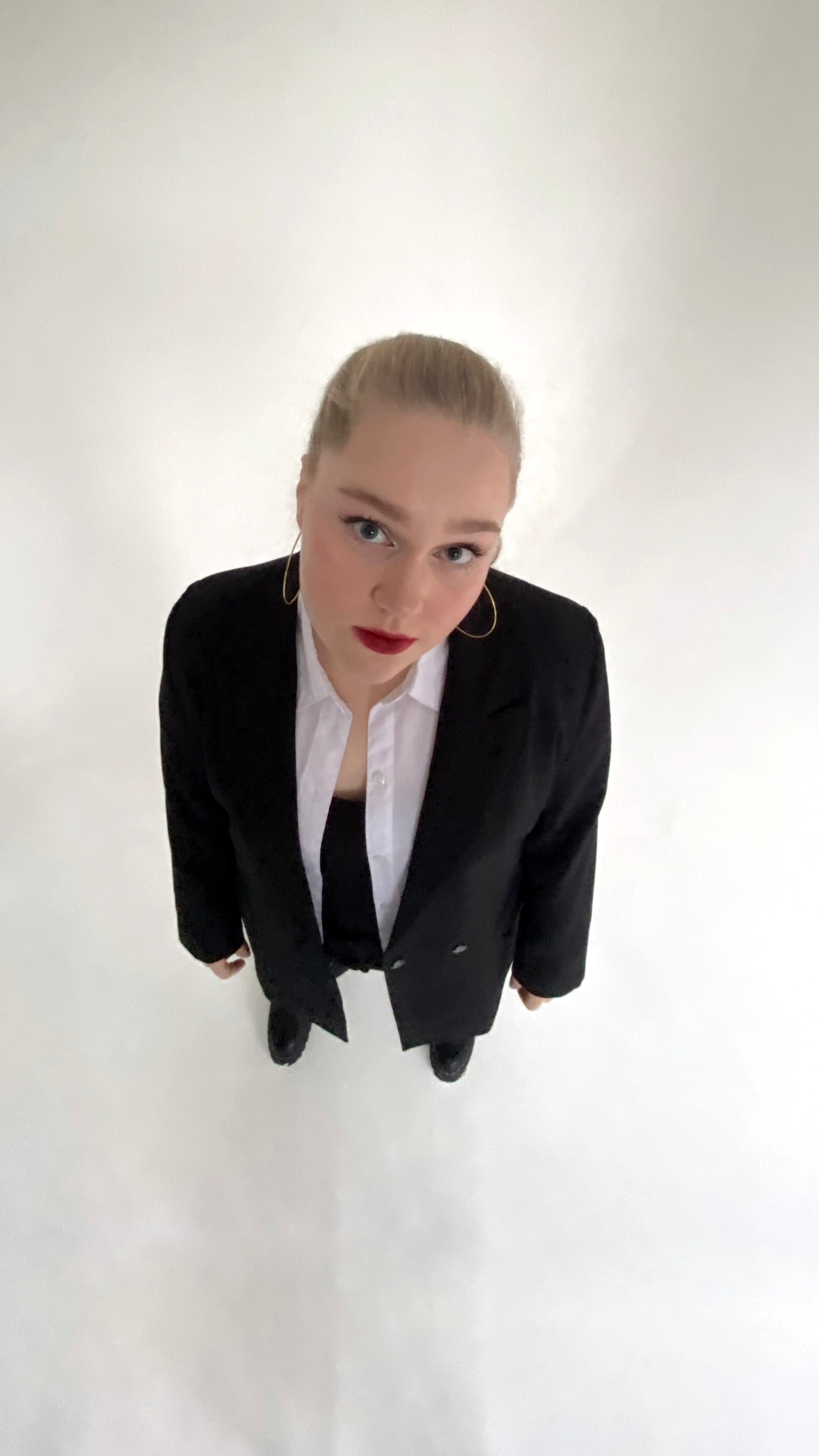 Таня. Портрет. Циклорама. Главная