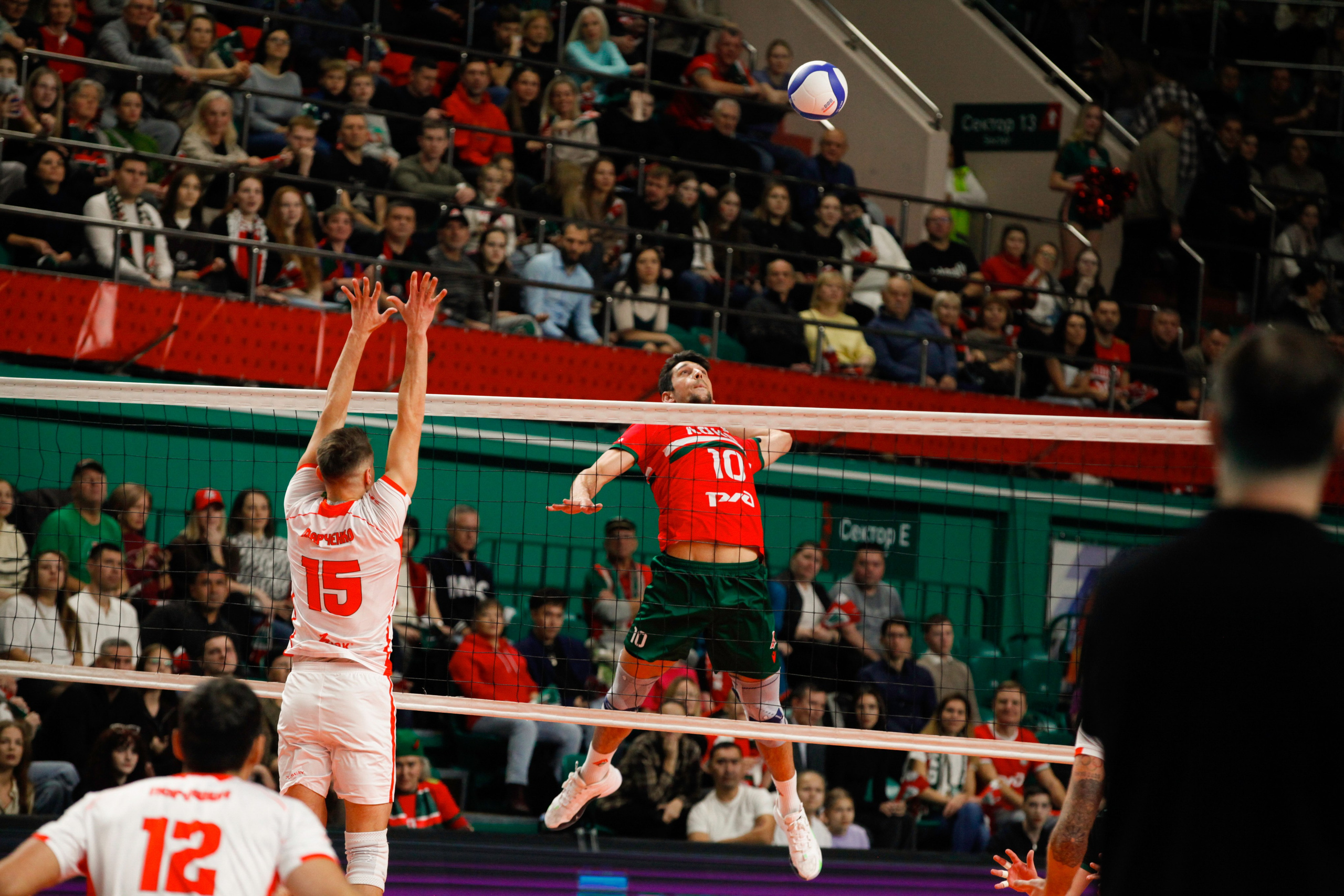 ВОЛЕЙБОЛ. Фото. Спортивный фотограф, трансляция, звук и свет в Новосибирске