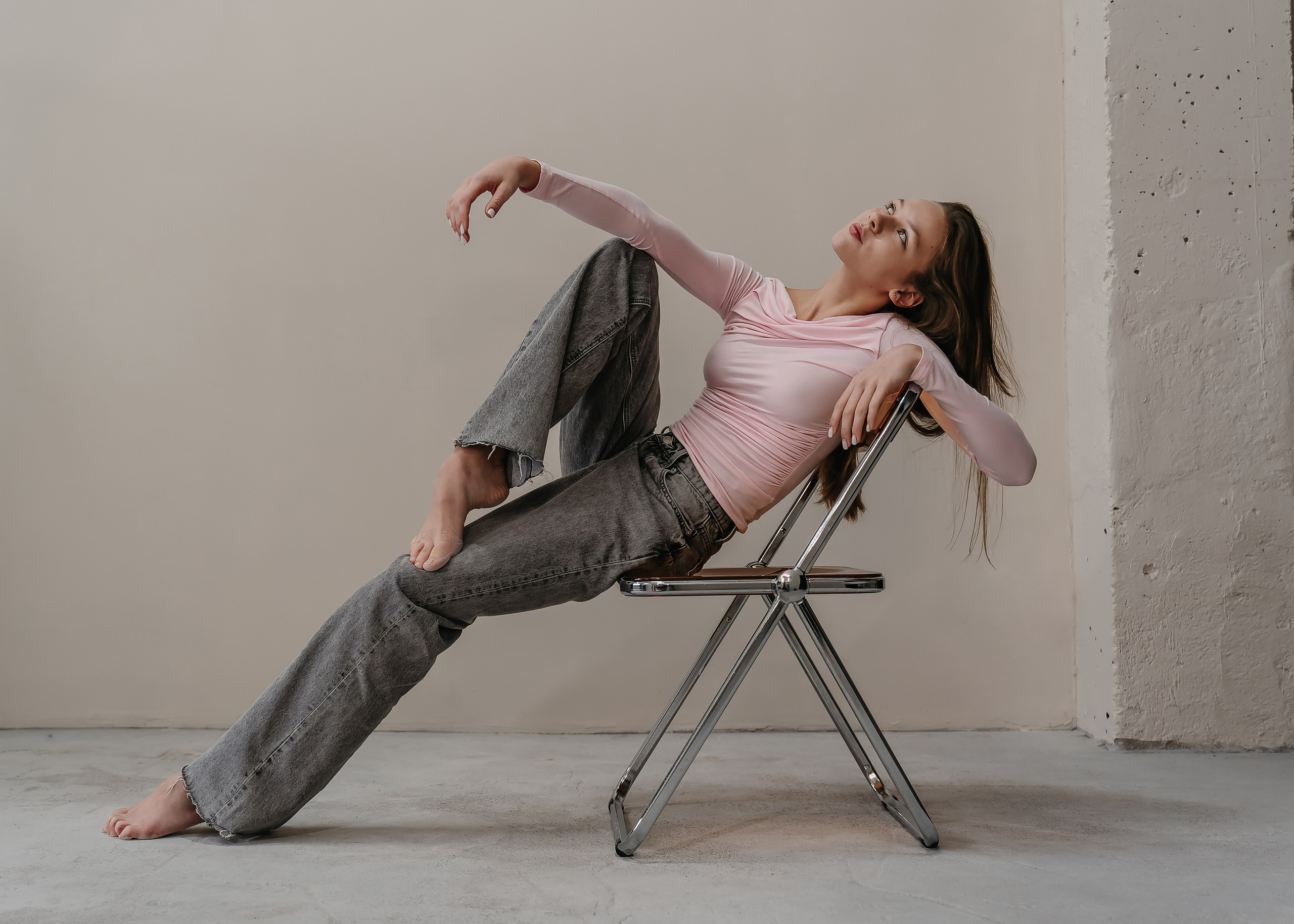 Фотосессия в студии девушки, семейная в Сочи, Адлере. Алина Бернд — свадебный и индивидуальный фотограф в Сочи и Адлере