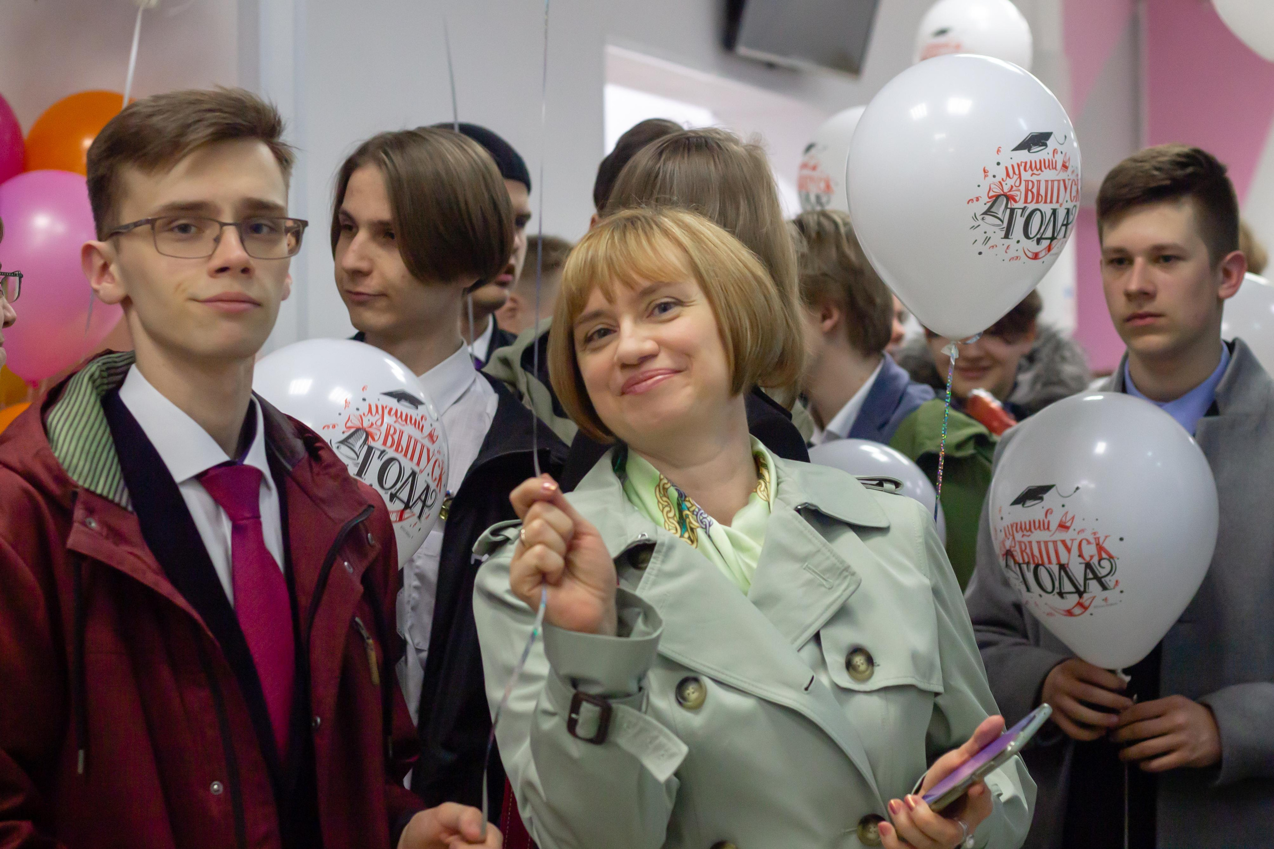 Последний звонок. Детский, репортажный фотограф Нахабино, Москва. Карпова Татьяна