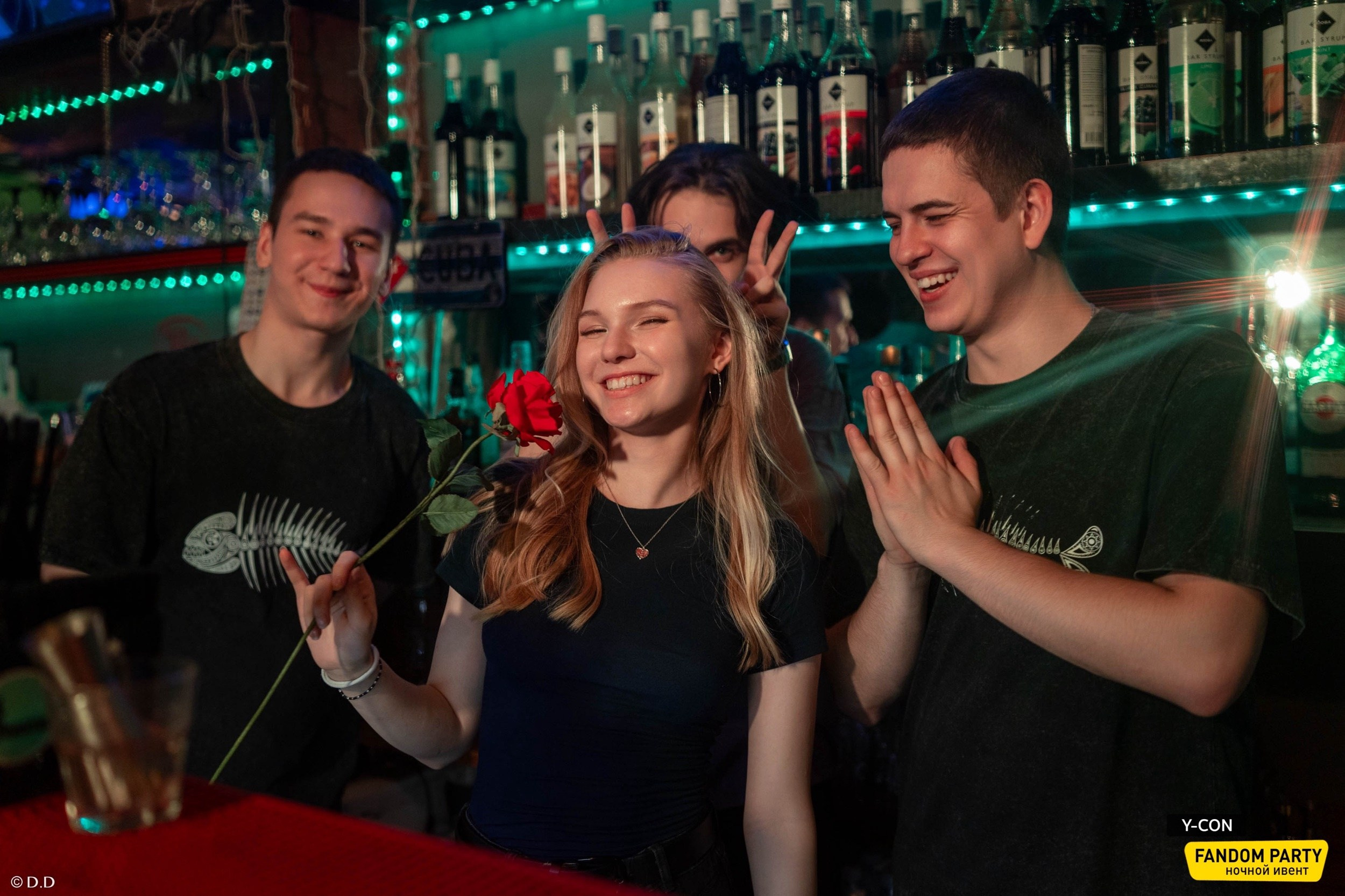 Fandom Party 18+ в Live Star Club 2025. Различные мероприятия и просто фотографии людей