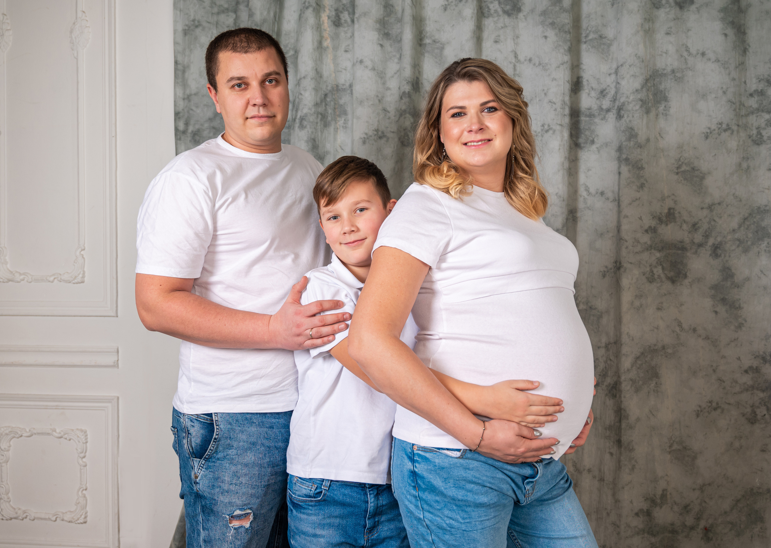Maternity photo shoot. Family Photographer in Toronto — Natural Family & Lifestyle Photography | Khorosheva Irina
