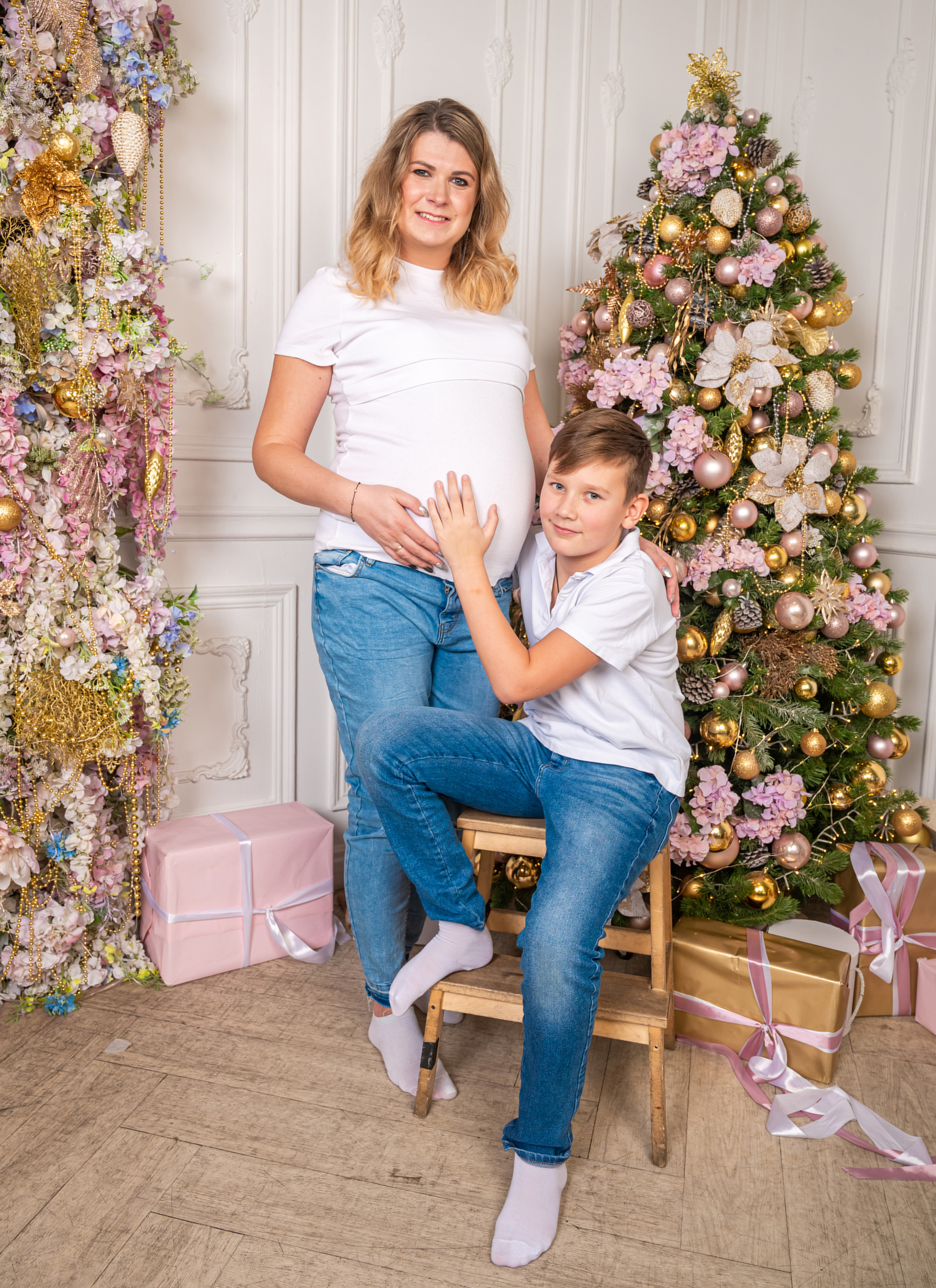 Maternity photo shoot. Family Photographer in Toronto — Natural Family & Lifestyle Photography | Khorosheva Irina