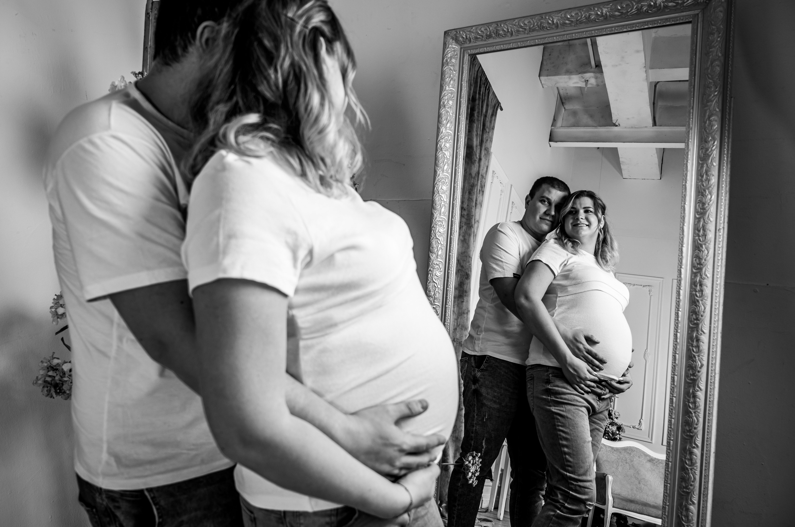 Maternity photo shoot. Family Photographer in Toronto — Natural Family & Lifestyle Photography | Khorosheva Irina