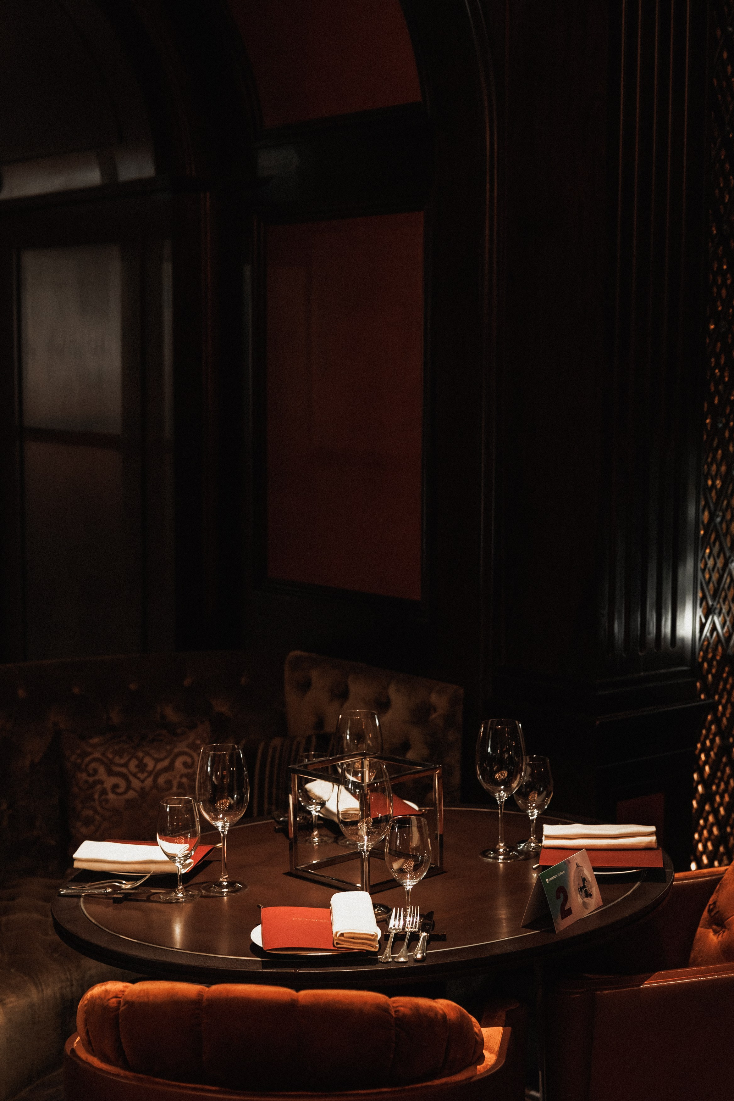 Four Seasons Lion Palace St. Petersburg 5* — МегаФон. Коммерческий фотограф в Санкт-Петербурге | Фуд, интерьерная и рекламная съемка | Влад Жолудев