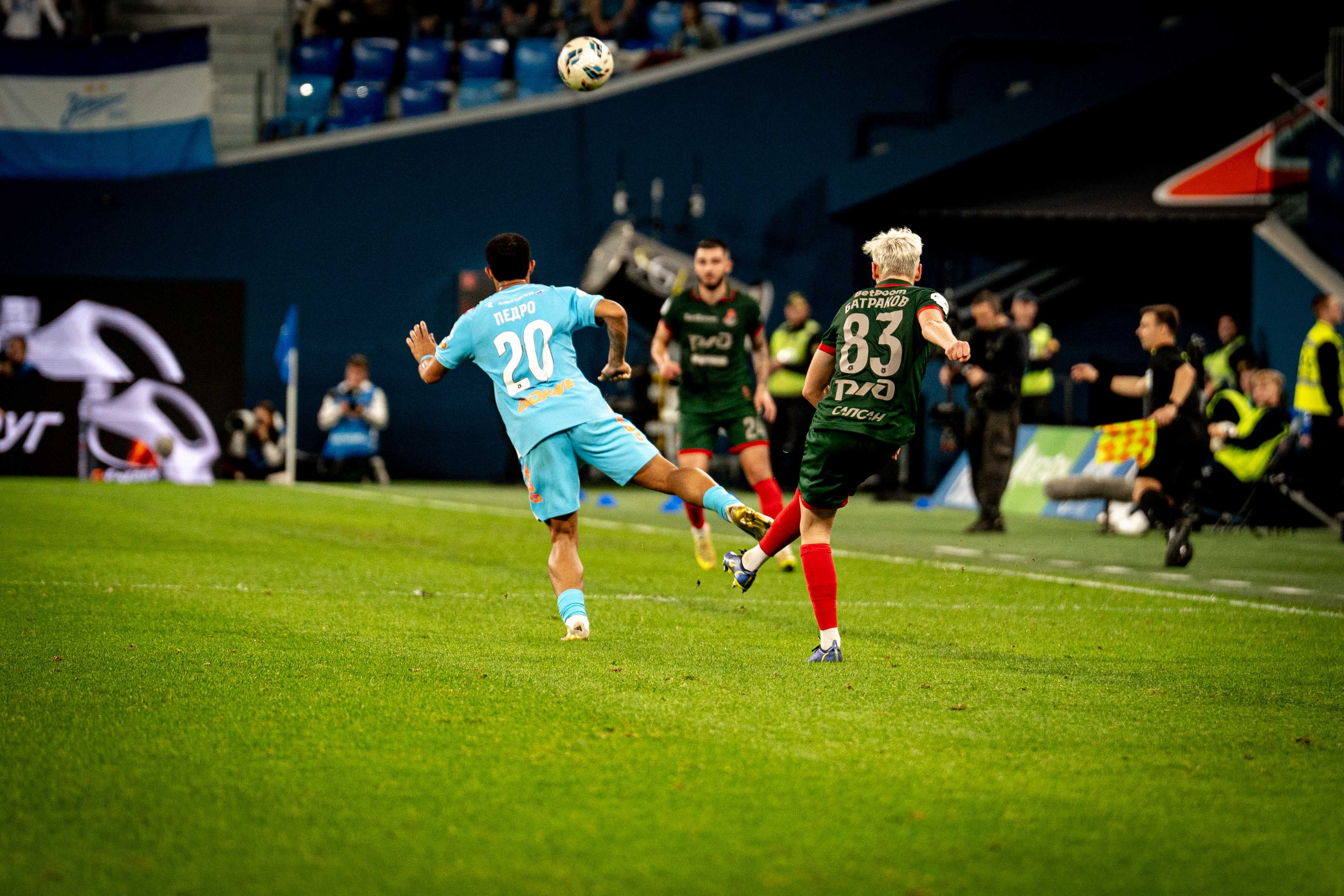 Зенит — Локомотив: фотогалерея 14-го тура РПЛ на Газпром Арене | Антон Гауф. Спортивный фотограф в Санкт-Петербурге | Антон Гауф