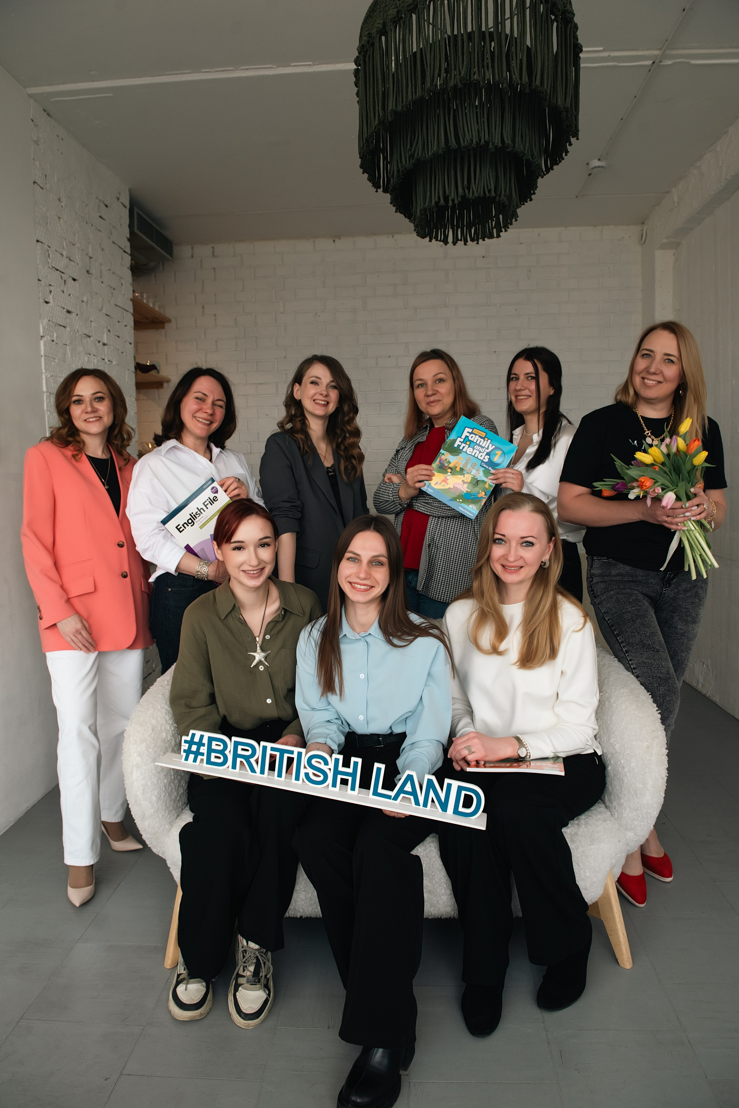 Корпоратив в языковой школе. Фотограф, визажист. Москва