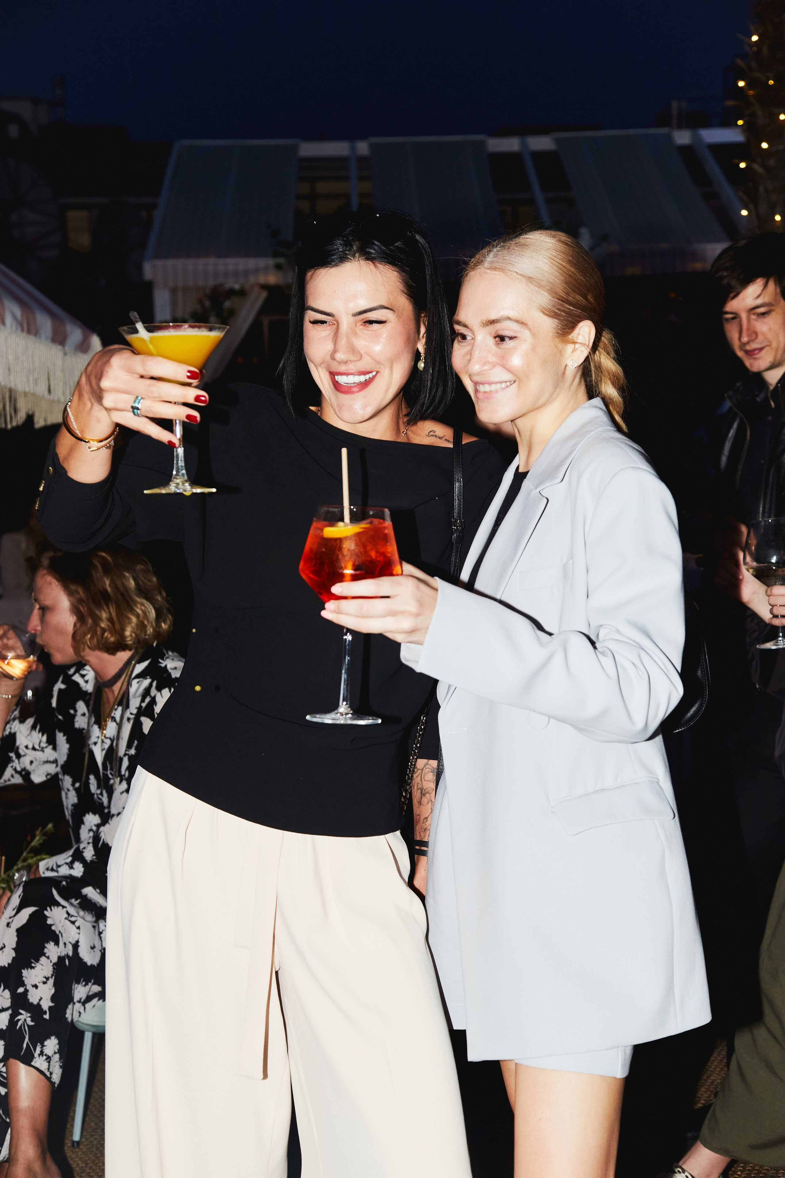 FEVER FRIENDS PARIS PARTY. Photographer Daria Ilkevich