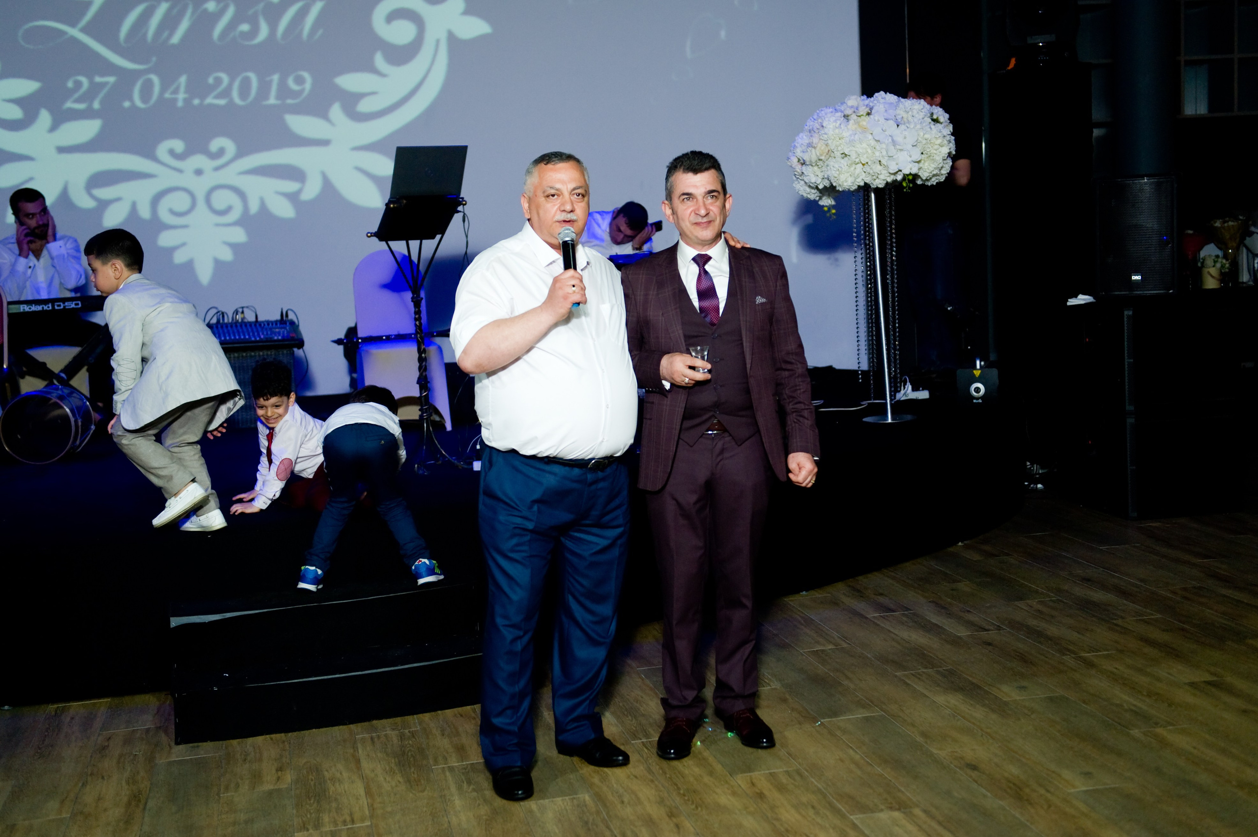 Свадьба Ашота и Ларисы. Репортажный фотограф и видеограф Слава Думчев. Тимбилдинги, отчетники, корпоративы