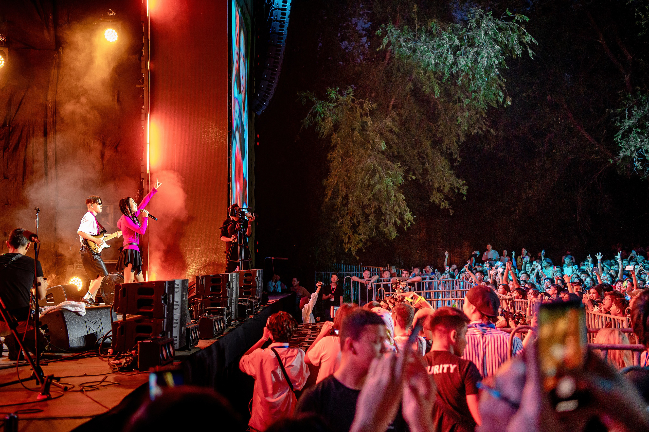 Концерты. Фестивали. Елена Северина фотограф, Алматы: репортаж (спорт, концерты, конференции), предметная и фуд-съёмка, портреты, каталоги, фэшн, ретушь