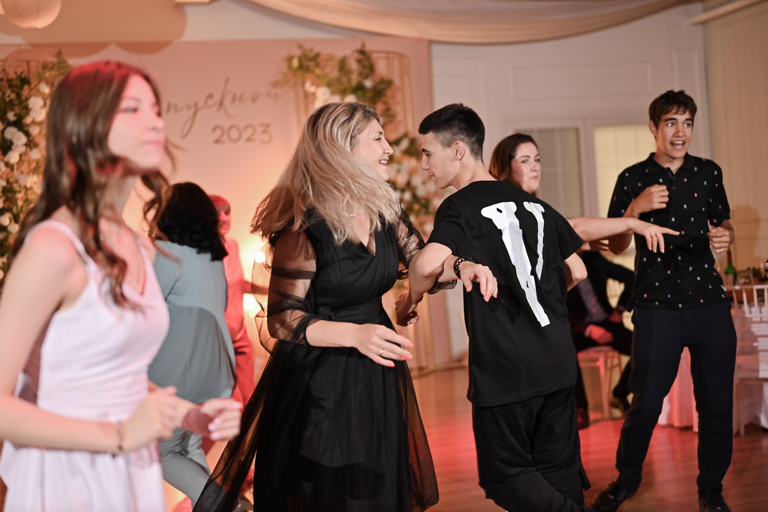 9Б выпуск 2023. Свадебный и семейный фотограф в Уфе Александров Максим