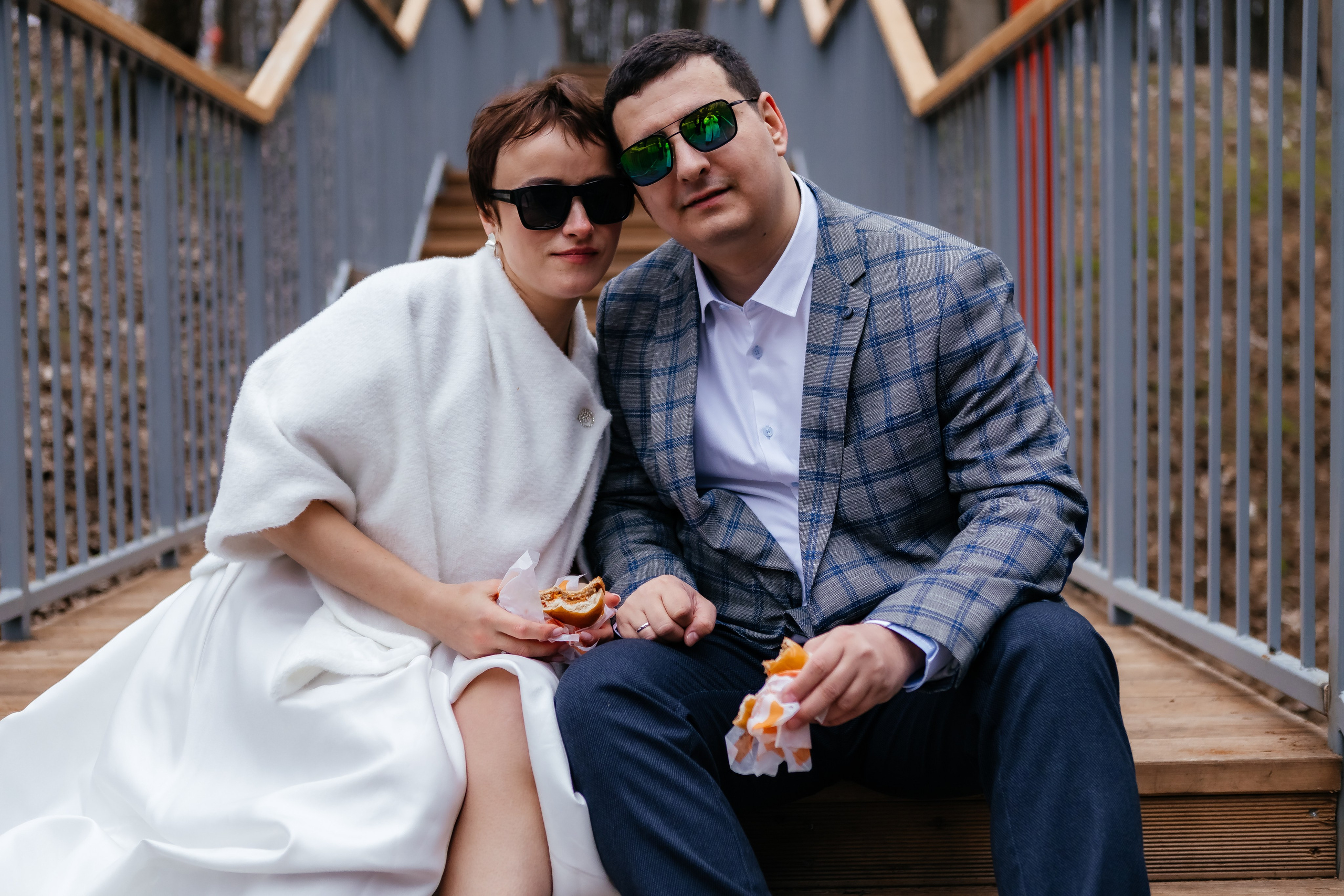 Свадебная фотопрогулка в усадьбе Горенки. Свадебный фотограф в Москве