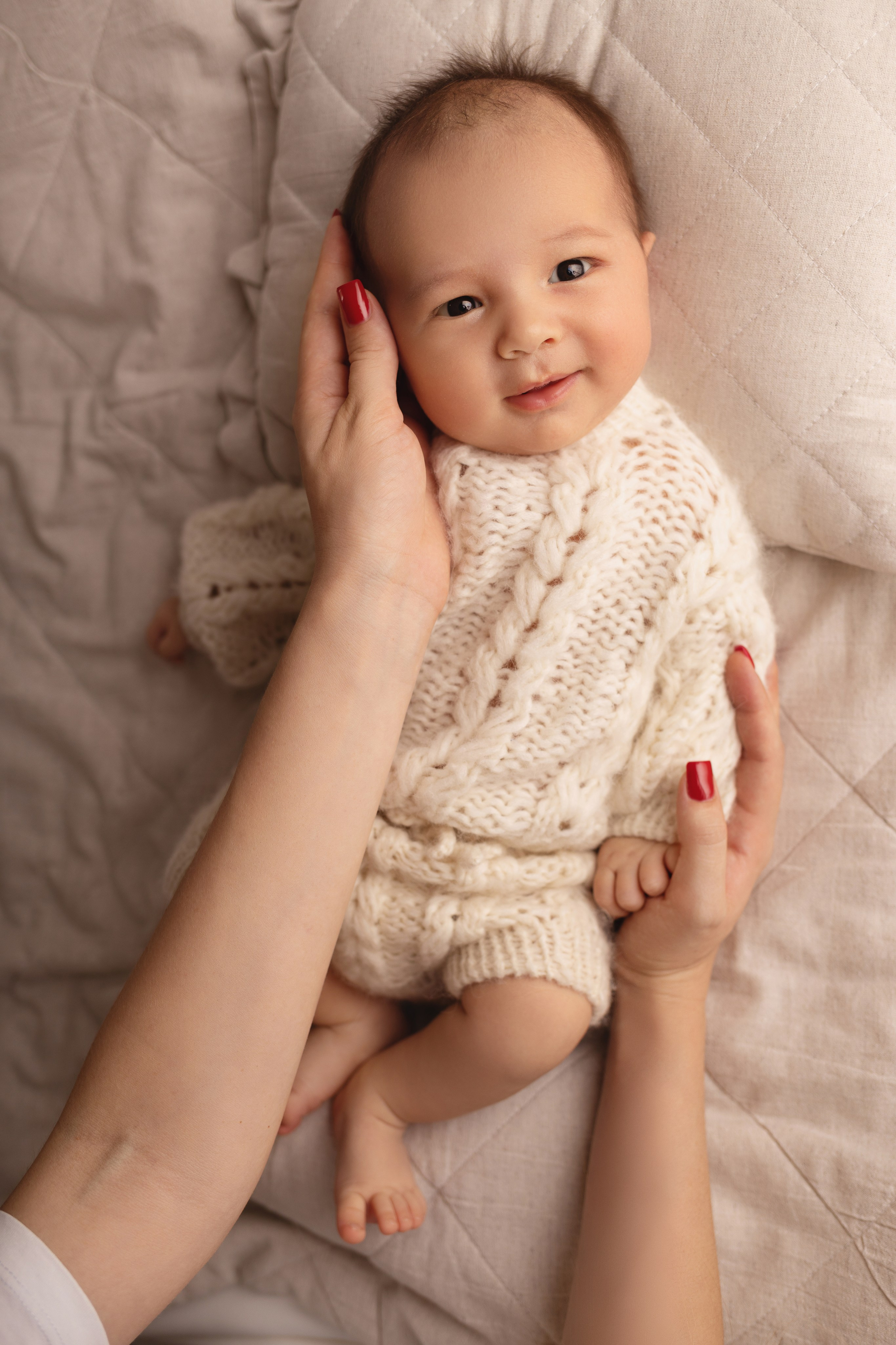 Newborn съемка в стиле Лайф. Фотограф новорожденных малышей в Омске и Омской области Эльвира Камаева