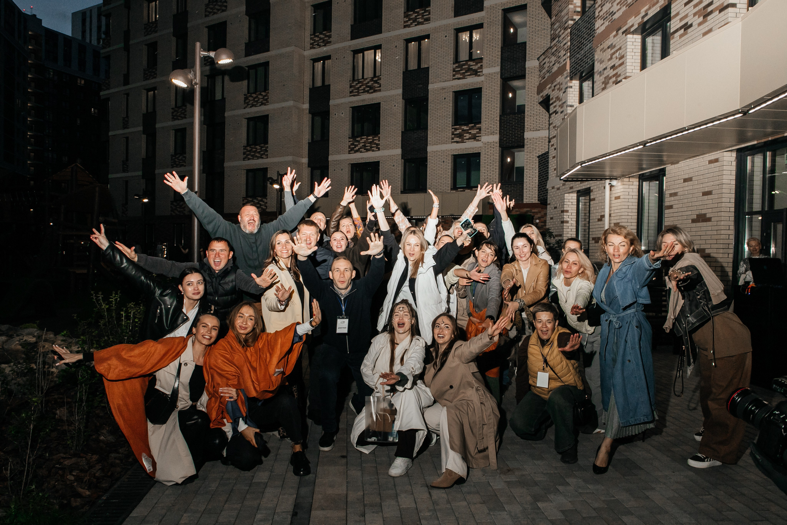 Презентация в квартал стрижи от Восток Центр Иркутск. Фотограф в Иркутске Анастасия Кись. Студийная фотосессия беременности в тканях Иркутск. Семейная фотосессия, ПОРТРЕТ «ПОКОЛЕНИЕ»