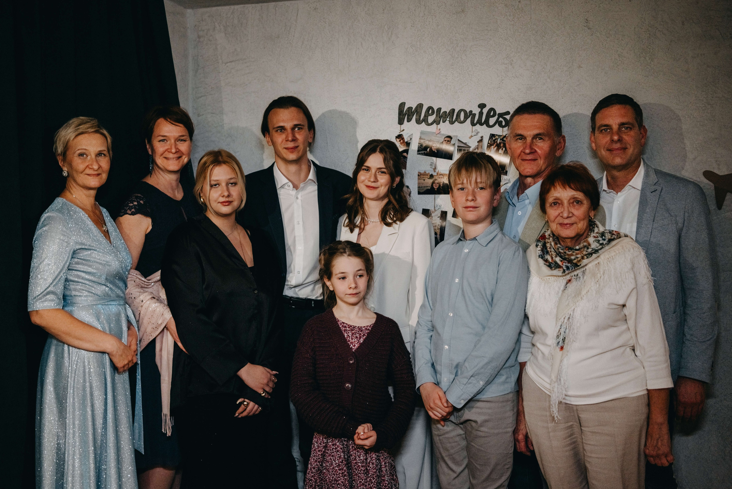 Годовщина свадьбы в кафе. Портретный и свадебный фотограф в Тбилиси • xeniqo