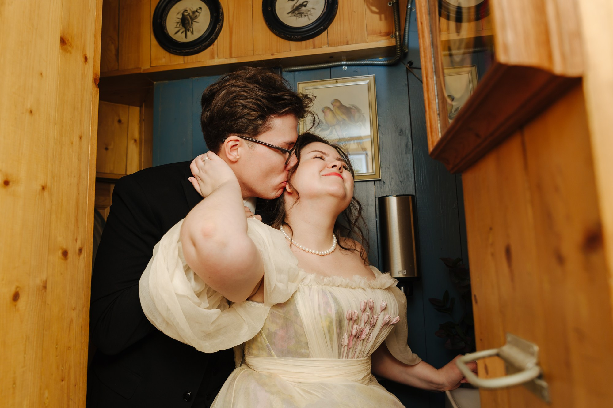 Свадебный фотограф Ден Дорфф, со мной весело. Фотограф крещение венчание в Петербурге! Помогает подобрать храм и посоветовал душевного батюшку в СПб