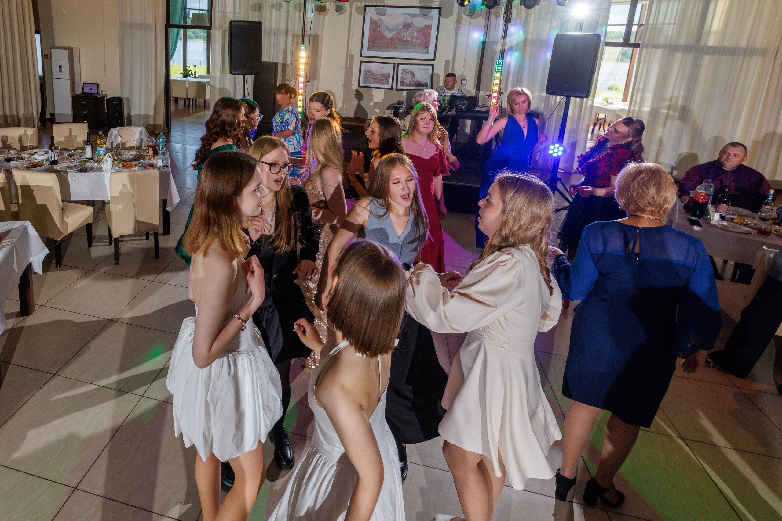 Выпускной 2025 Шк 10. Коммерческий фотограф Андрей Тремасов