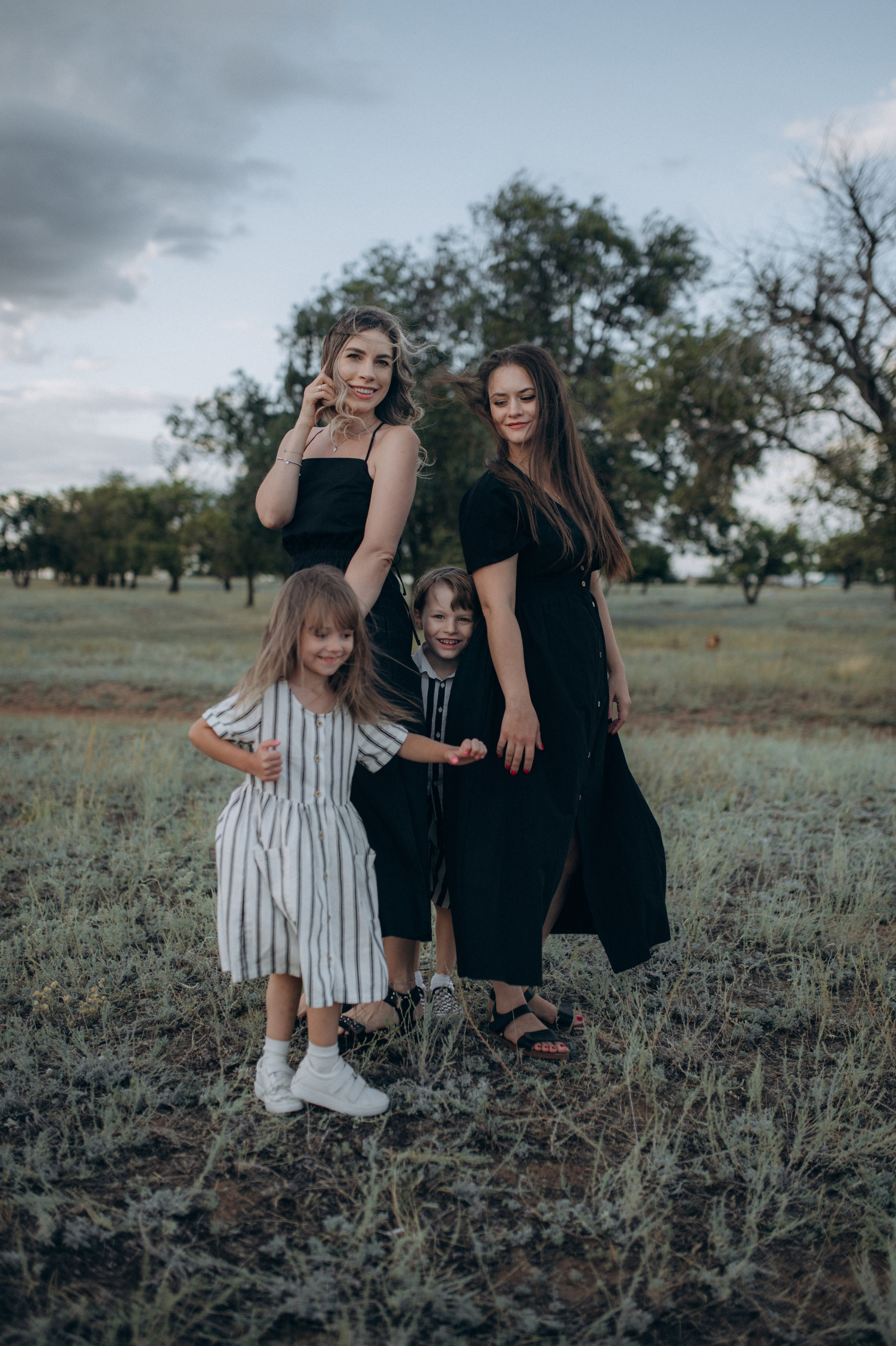 Наташа, Степа, Василиса, Лера. Www.ostermiller.ru