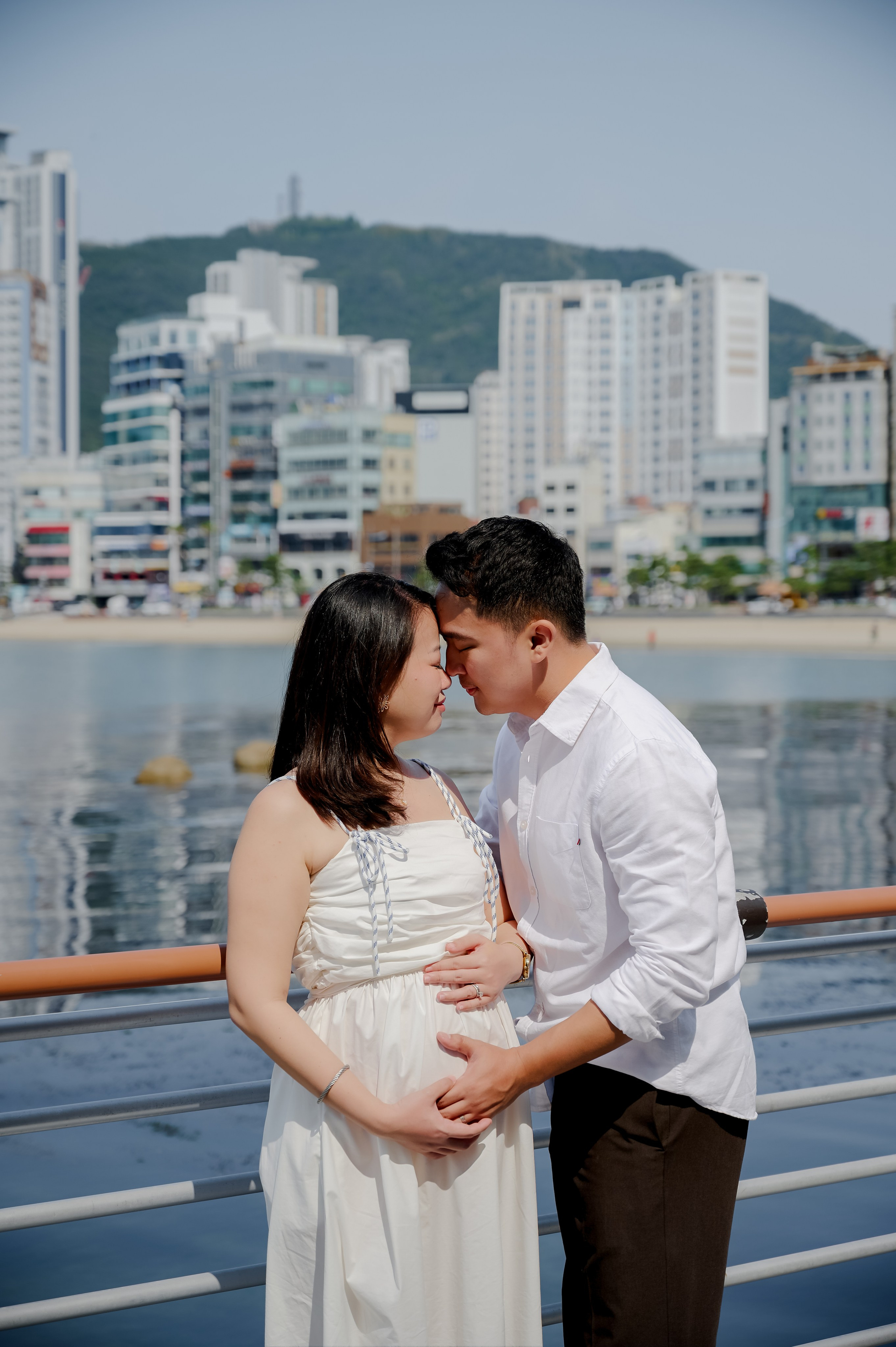 Maternity photoshoot at Gwangalli in Busan. Busan photographer | Фотограф Пусан