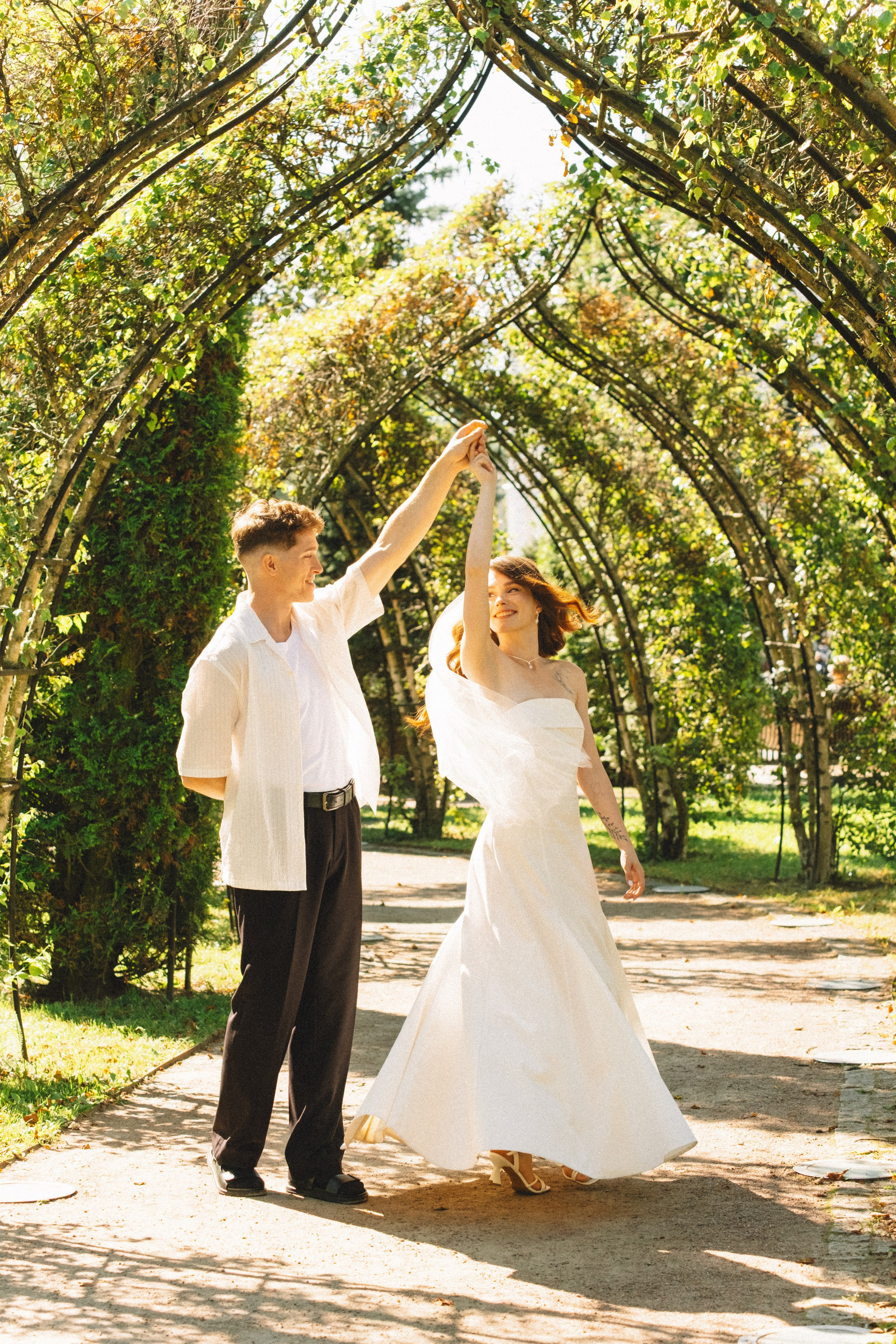 СВАДЕБНАЯ СЬЕМКА В ПЕТЕРГОФЕ И СЬЕМКА РЕПОРТАЖА В ЗАГСЕ ПЕТЕРГОФА. Профессиональный фотограф, Санкт-Петербург — Виктория Богомолова