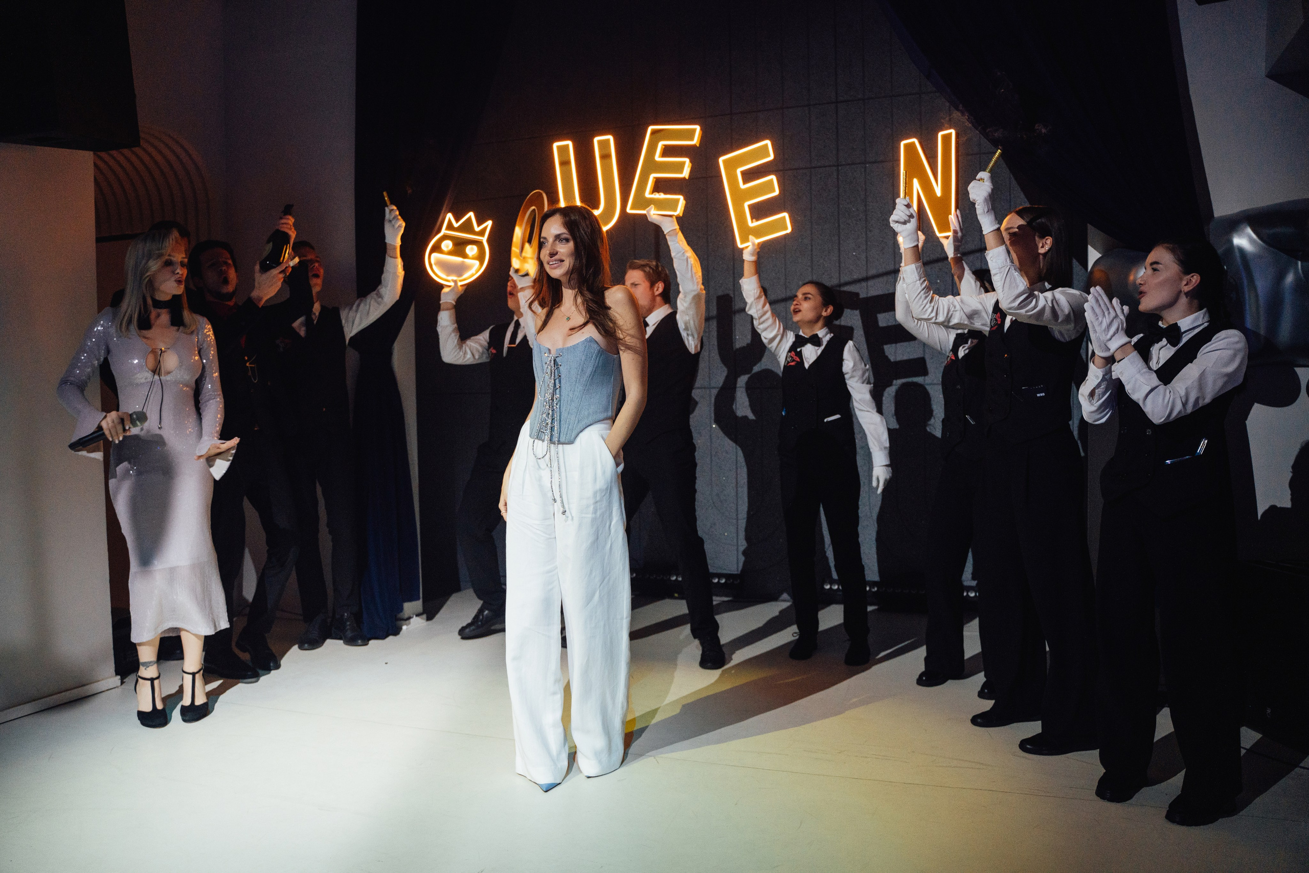 12 апреля (пятница). BENUAR Restaurant