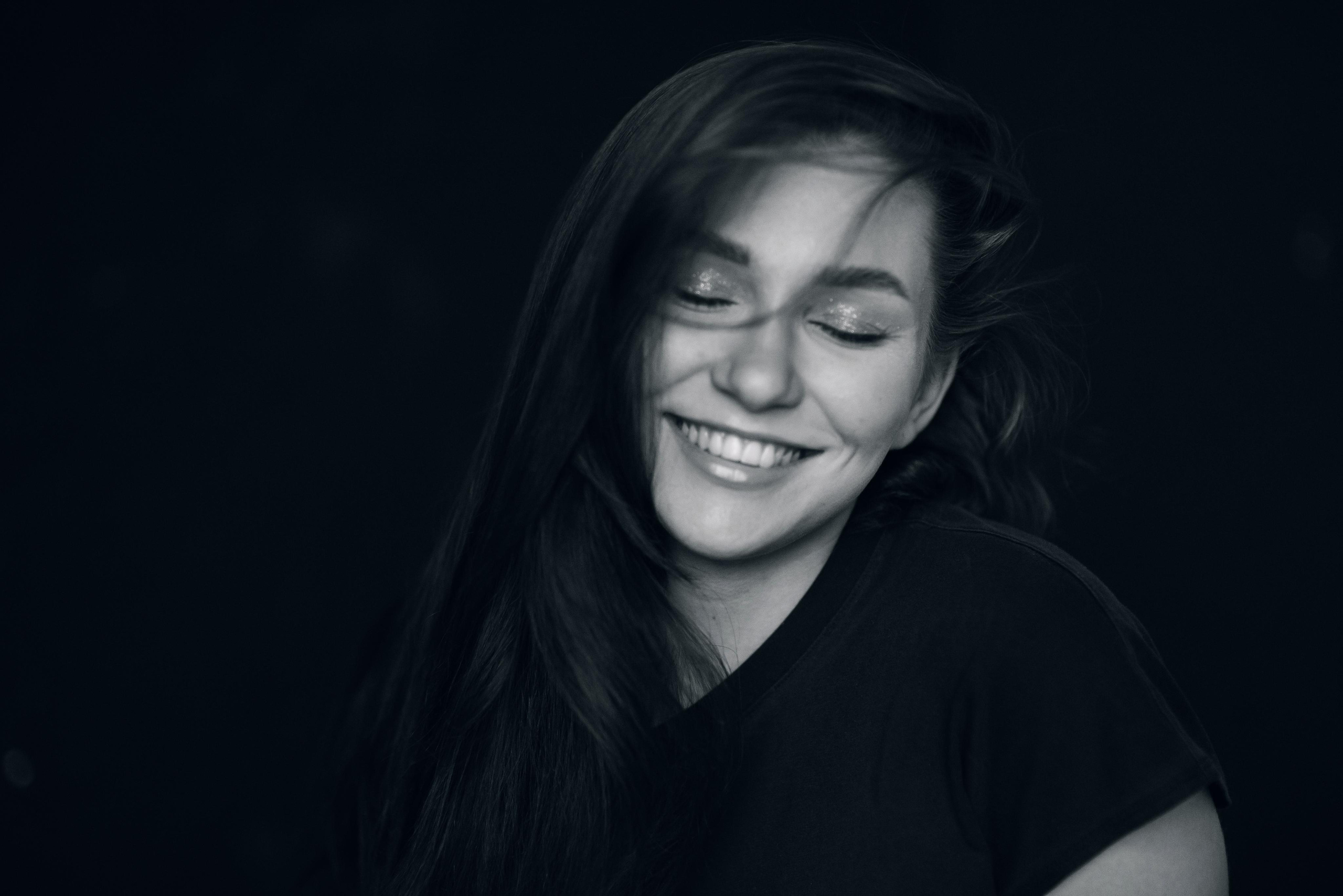 Лиза, чб. Бренд-фотограф для экспертов и блогеров в Москве Влада Горбовская