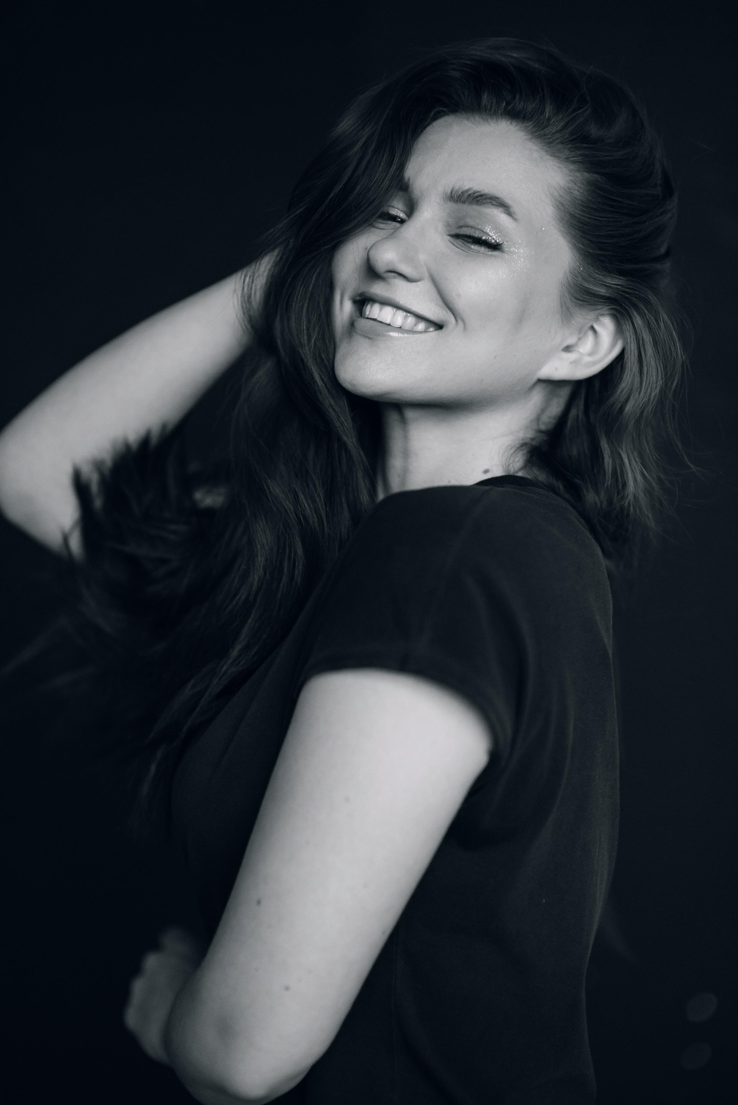 Лиза, чб. Бренд-фотограф для экспертов и блогеров в Москве Влада Горбовская