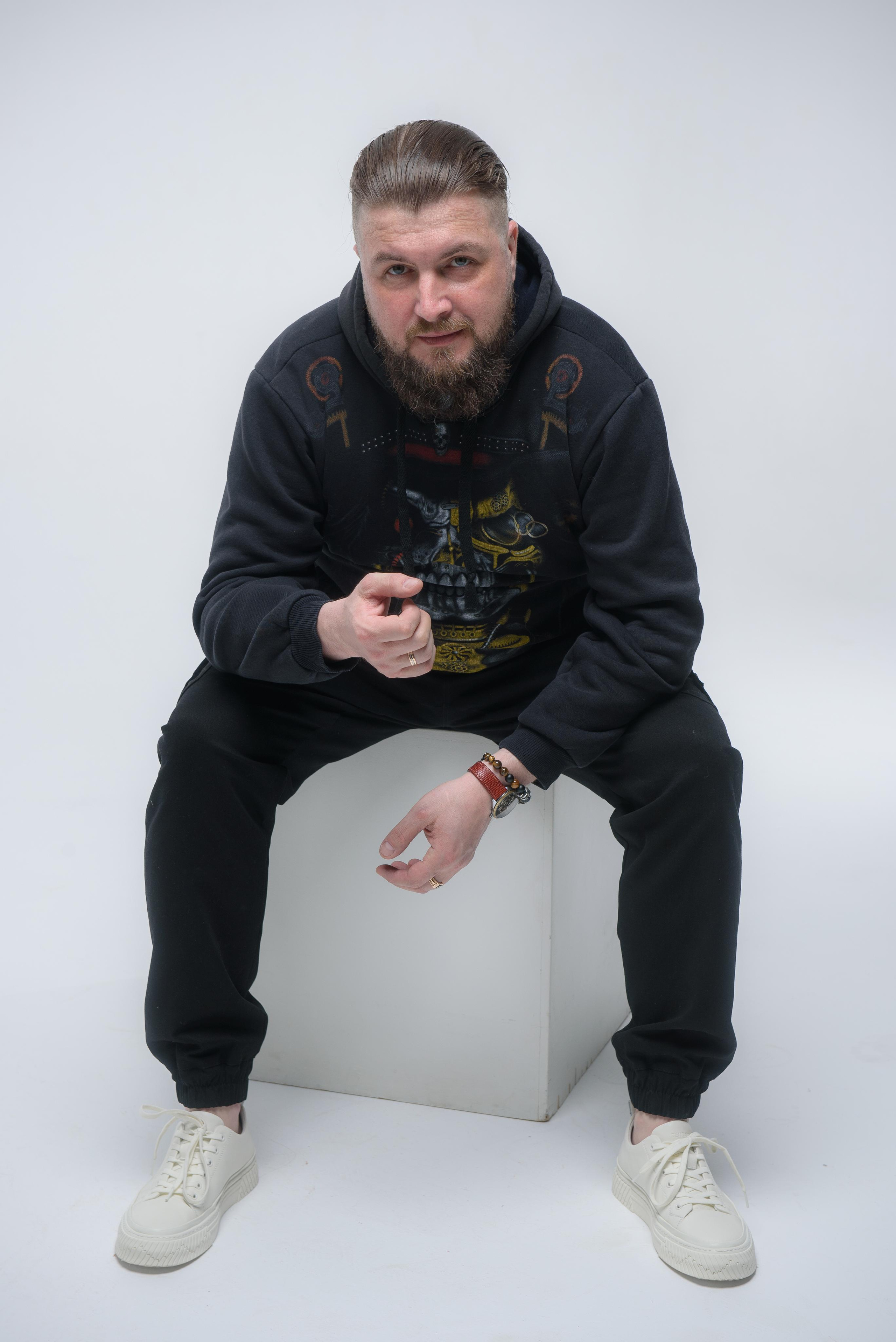 Алексей Крутилин, профайлер. Бренд-фотограф для экспертов и блогеров в Москве Влада Горбовская