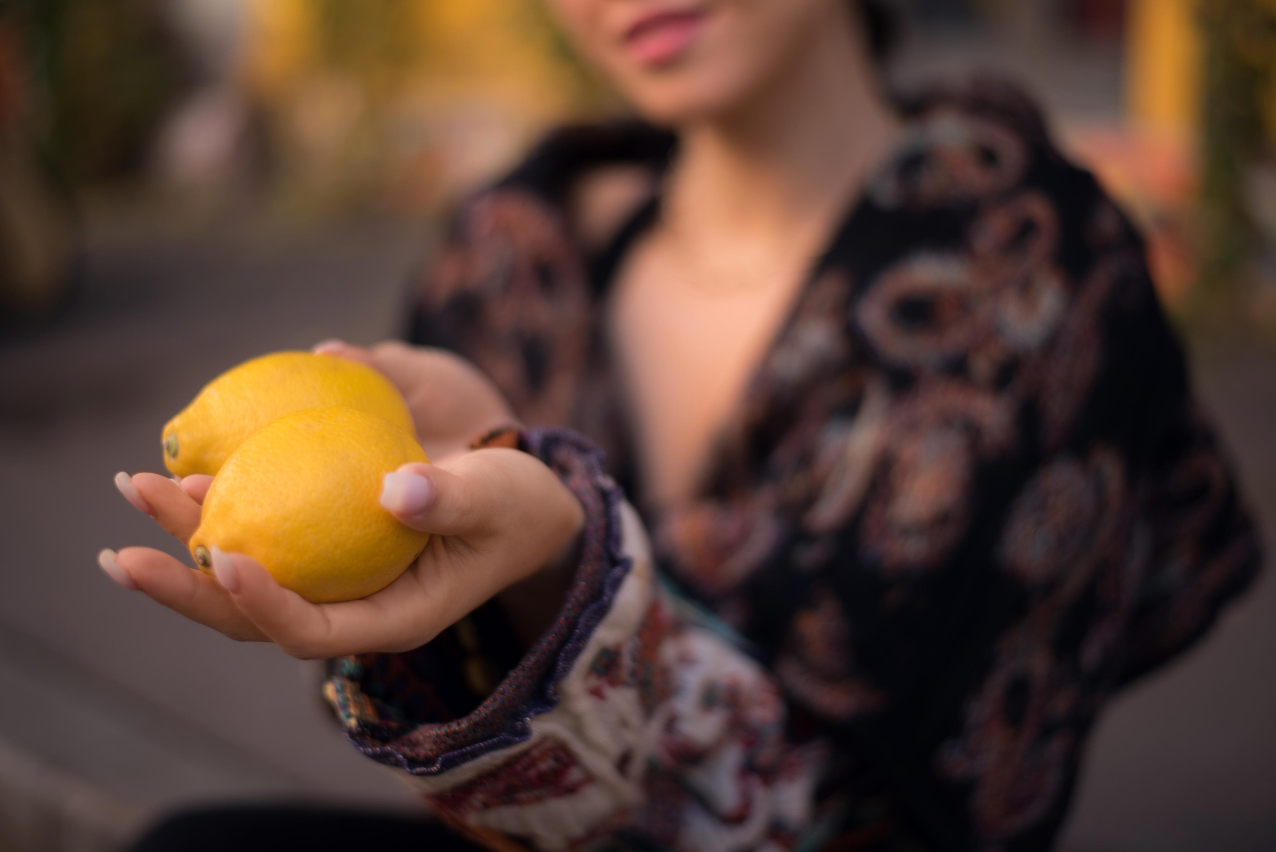 Александра, лимоны. Бренд-фотограф для экспертов и блогеров в Москве Влада Горбовская