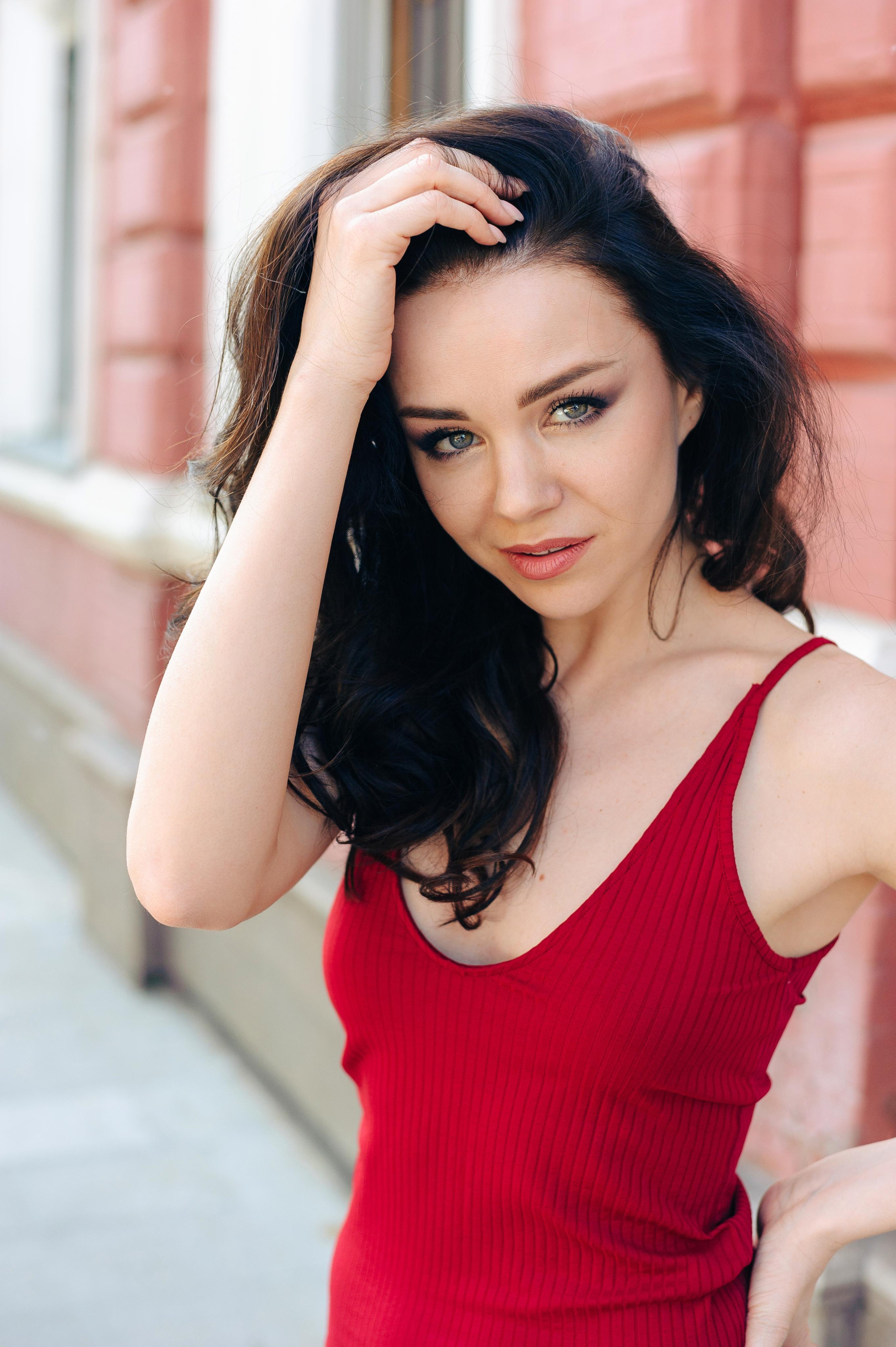 Дарья, фотопрогулка по городу. Бренд-фотограф для экспертов и блогеров в Москве Влада Горбовская