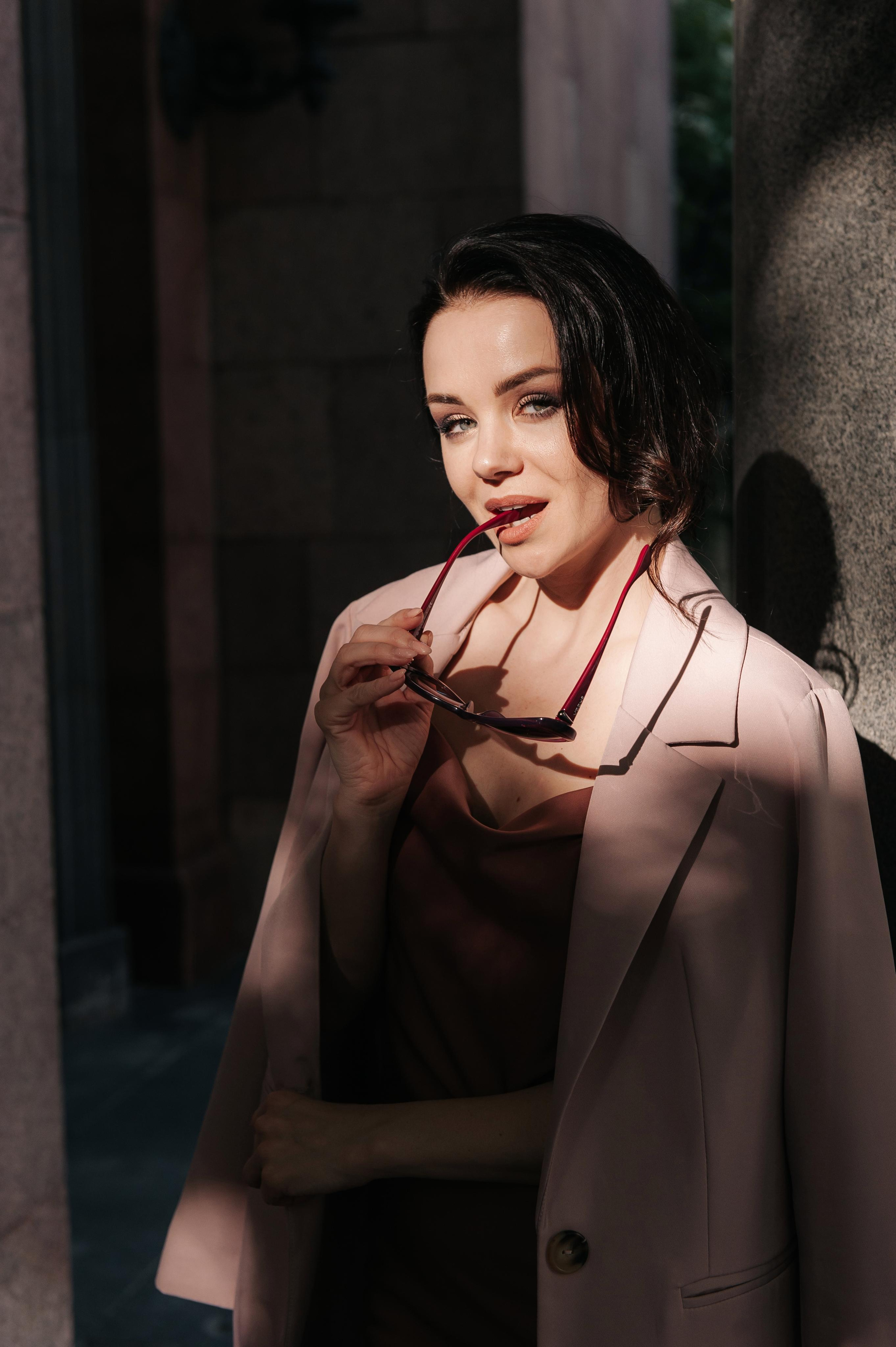 Дарья, фотопрогулка по городу. Бренд-фотограф для экспертов и блогеров в Москве Влада Горбовская