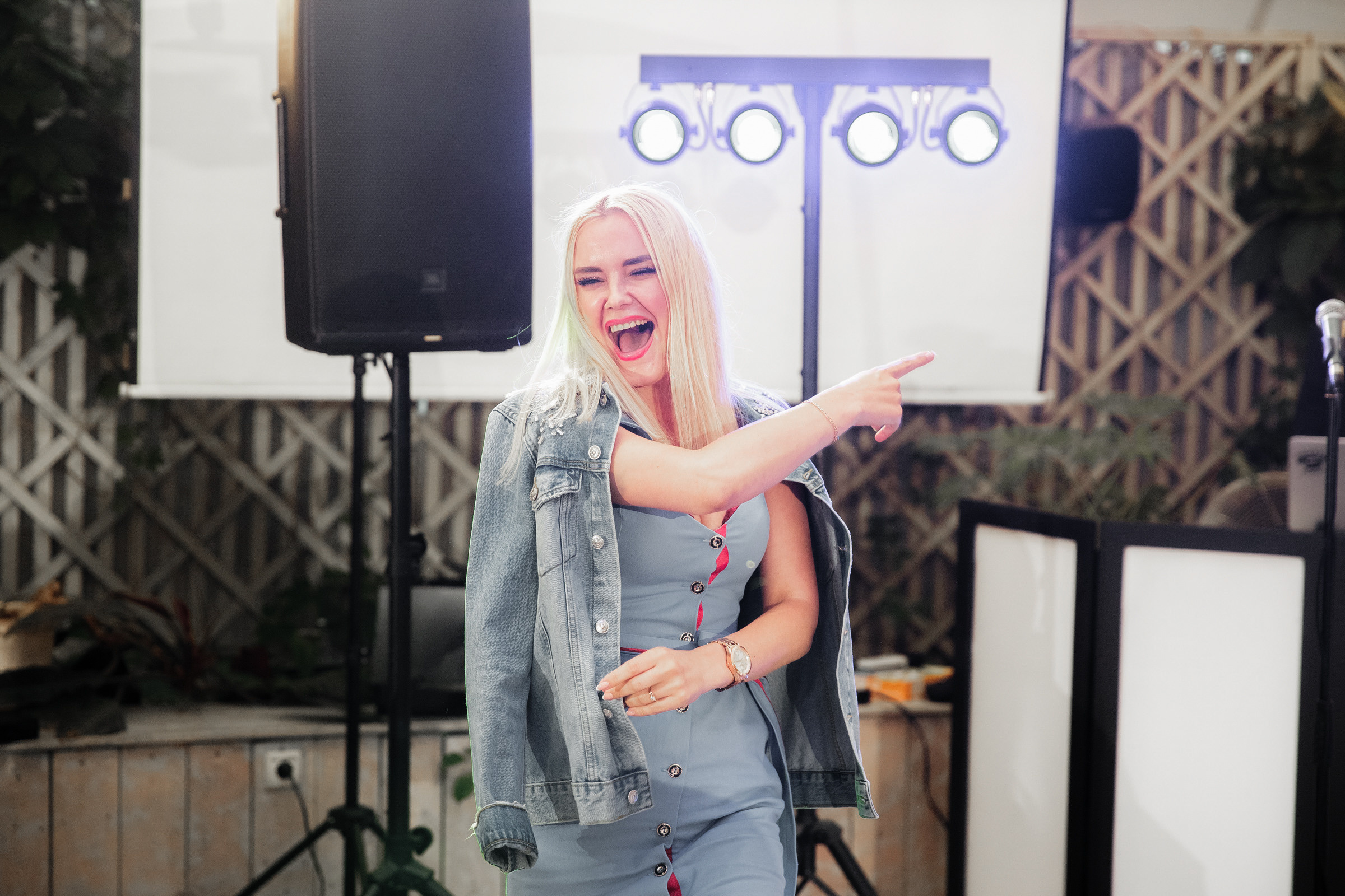 Белое платье, белый ролс. Свадебный фотограф Москва и МО