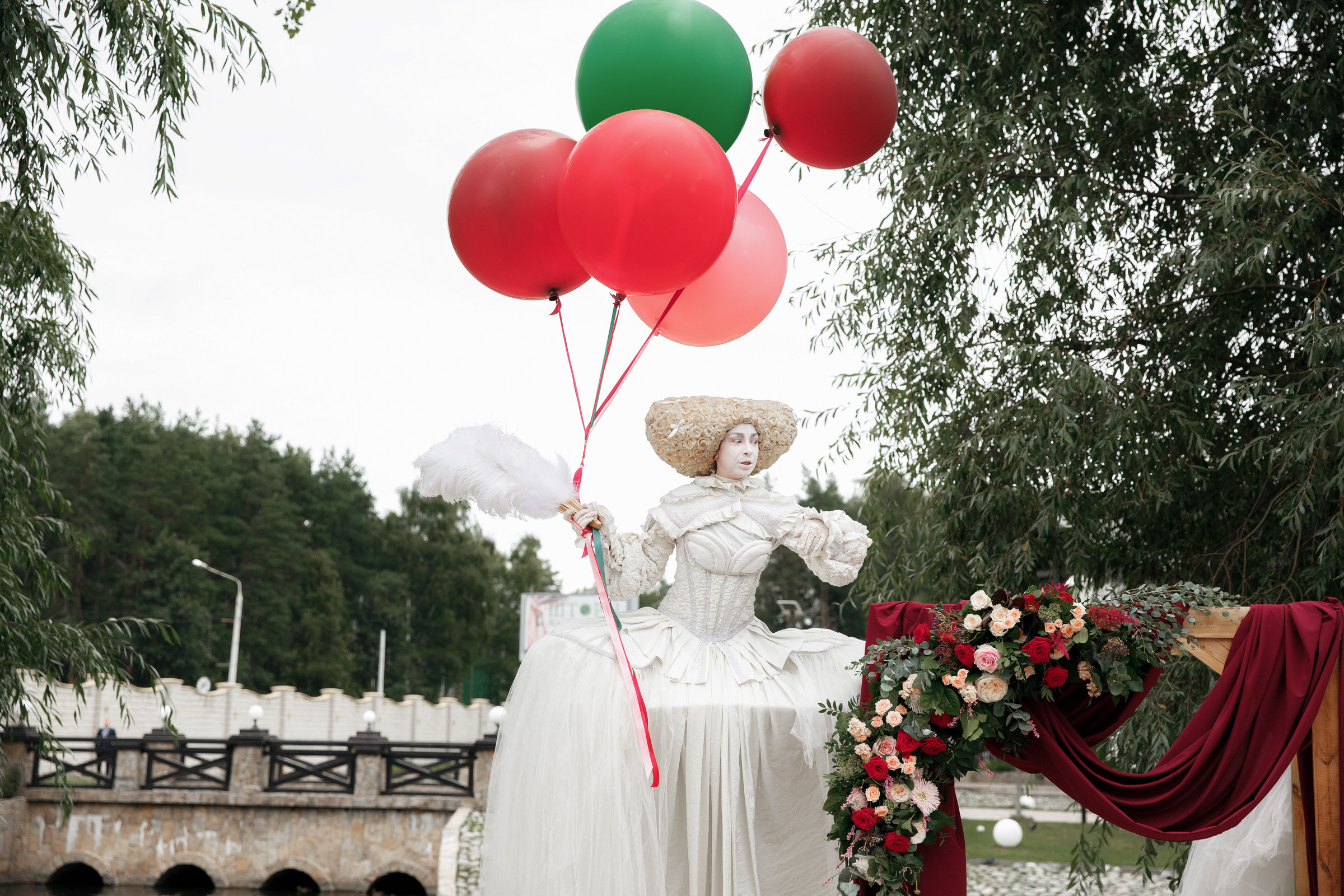 Он, она и красный порш. Свадебный фотограф Москва и МО