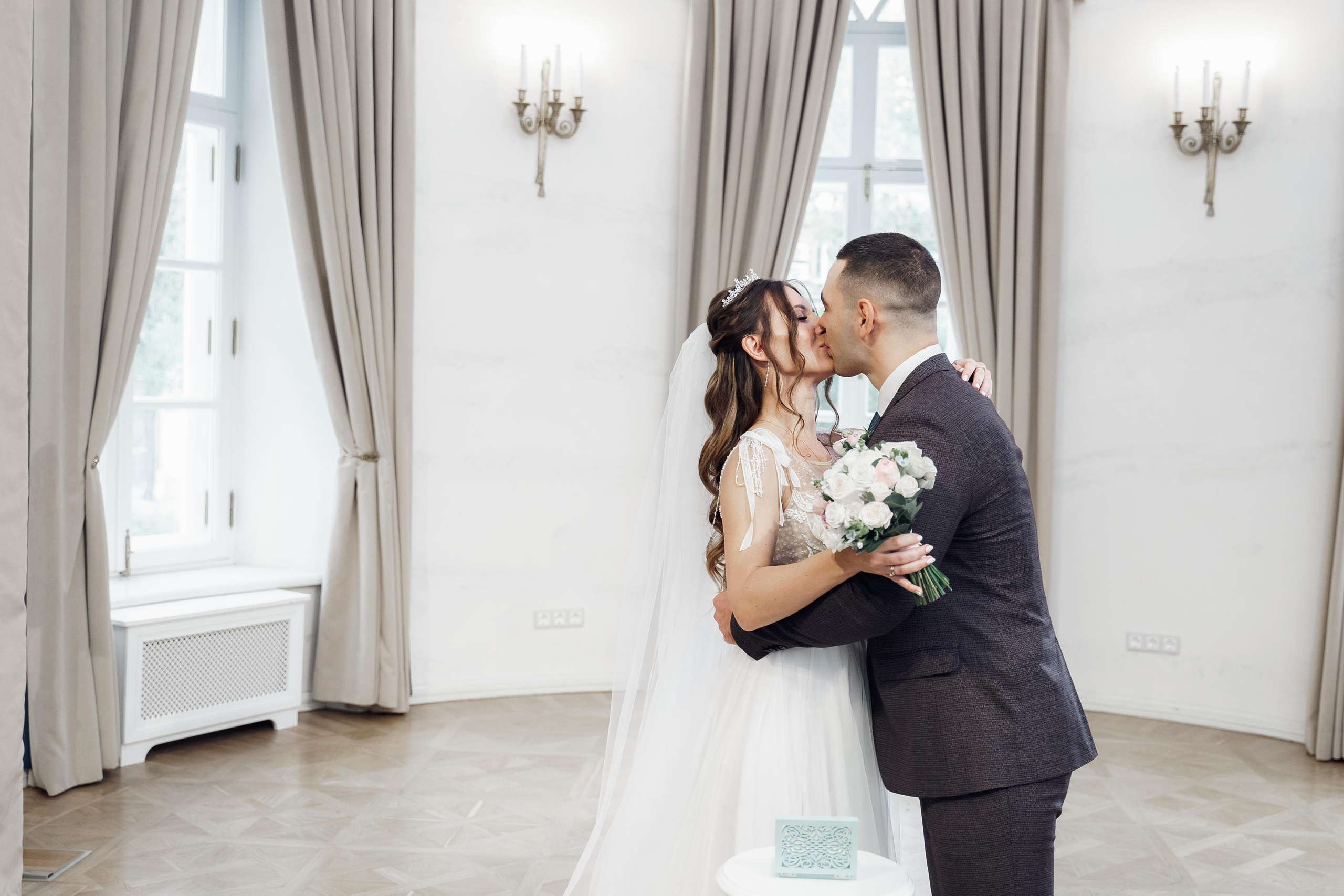 Мы в моменте. Свадебный фотограф Москва и МО