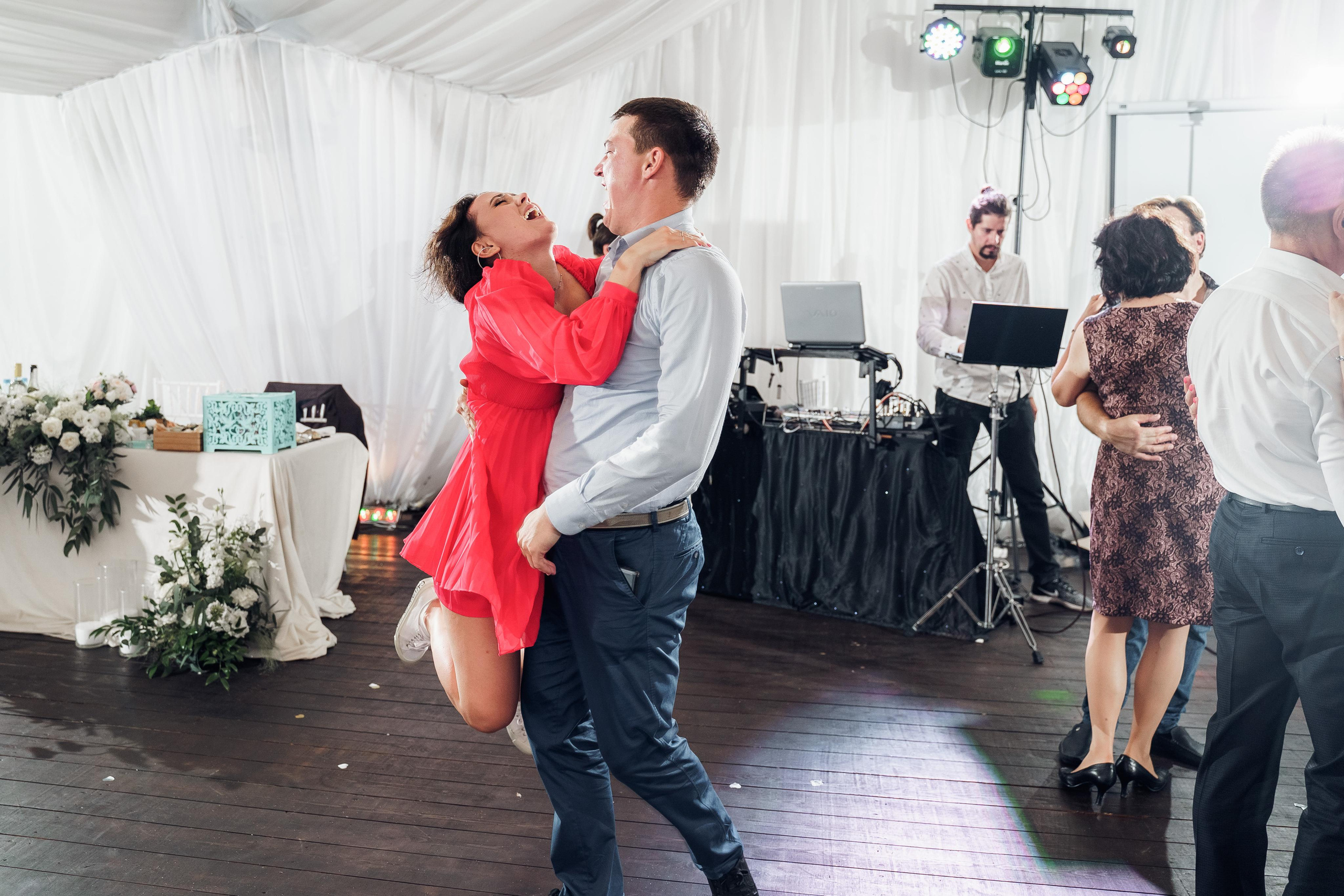 Мы в моменте. Свадебный фотограф Москва и МО