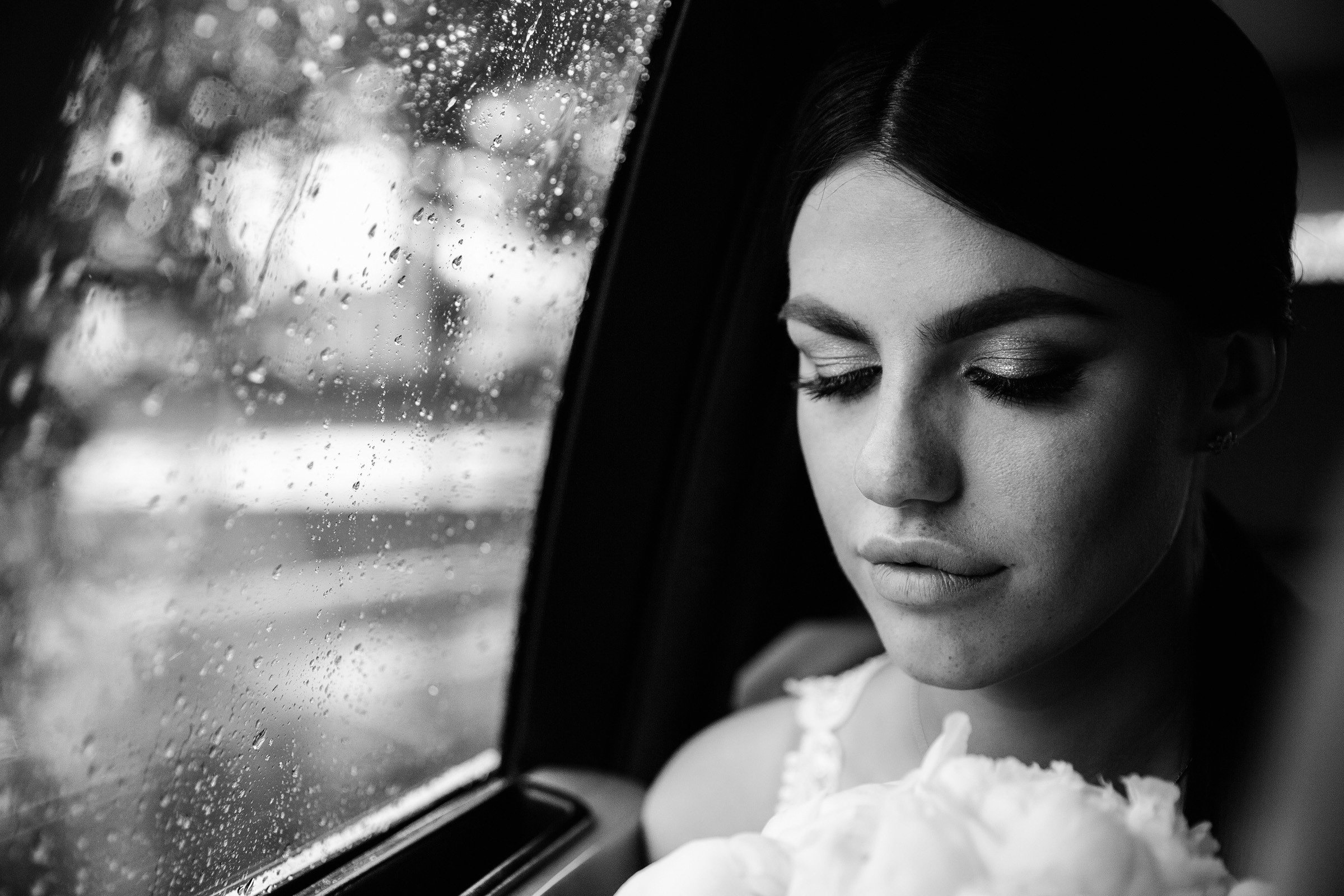 Белое платье, белый ролс. Свадебный фотограф Москва и МО