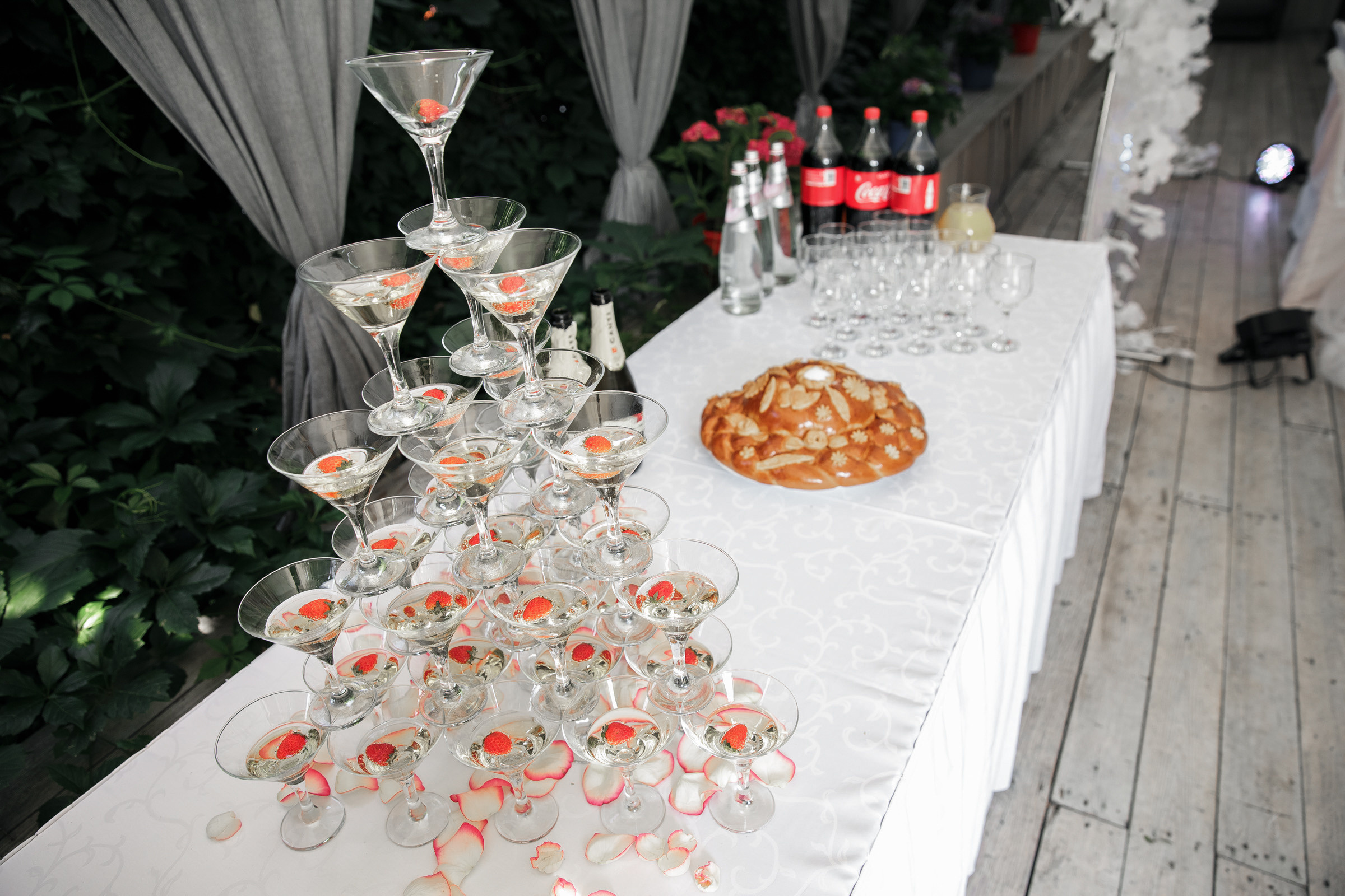 Белое платье, белый ролс. Свадебный фотограф Москва и МО