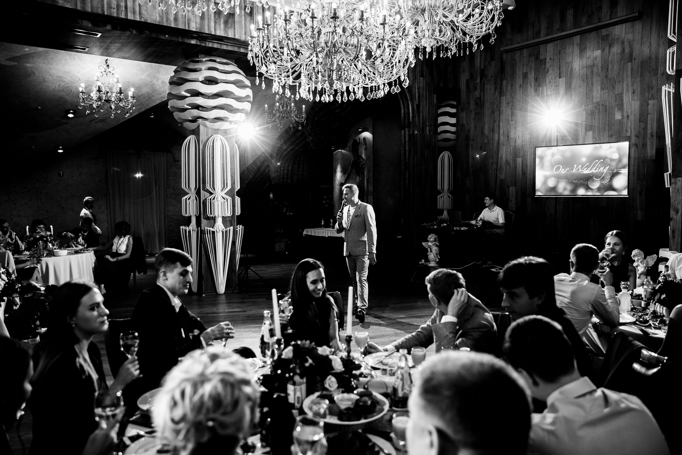 Он, она и красный порш. Свадебный фотограф Москва и МО