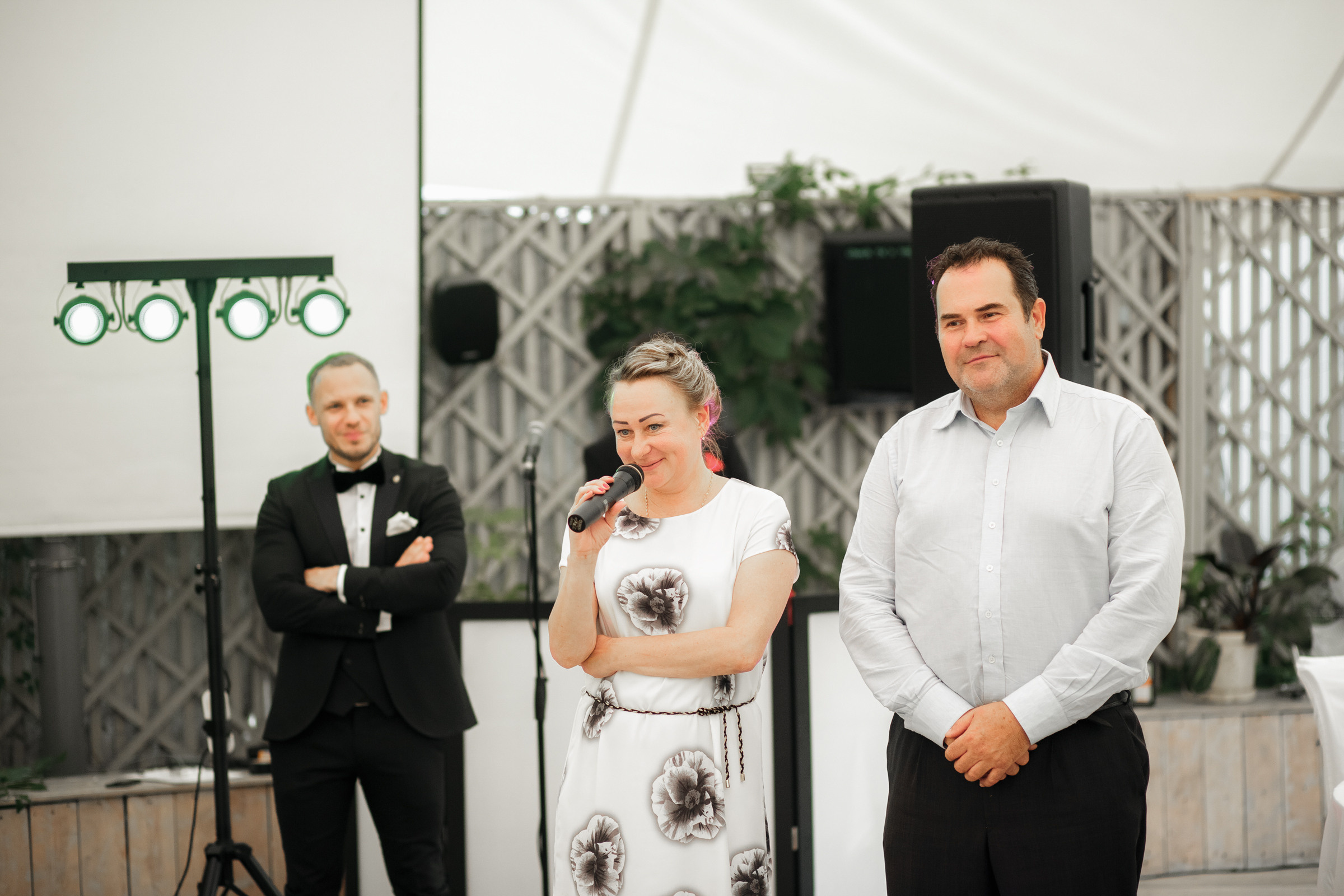 Белое платье, белый ролс. Свадебный фотограф Москва и МО