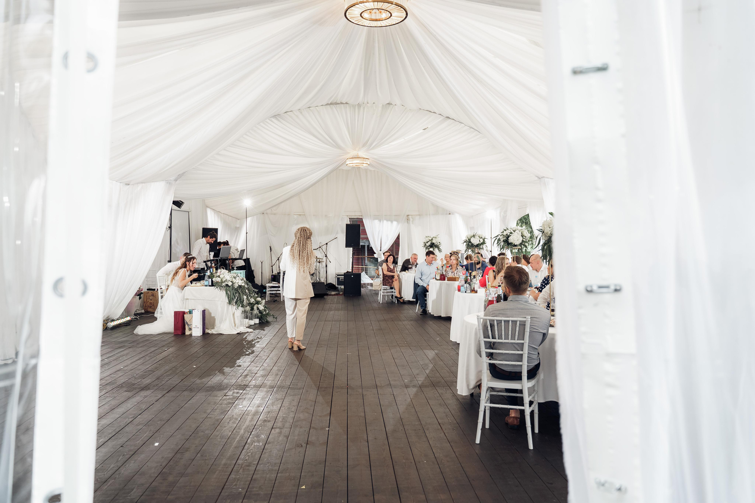 Мы в моменте. Свадебный фотограф Москва и МО