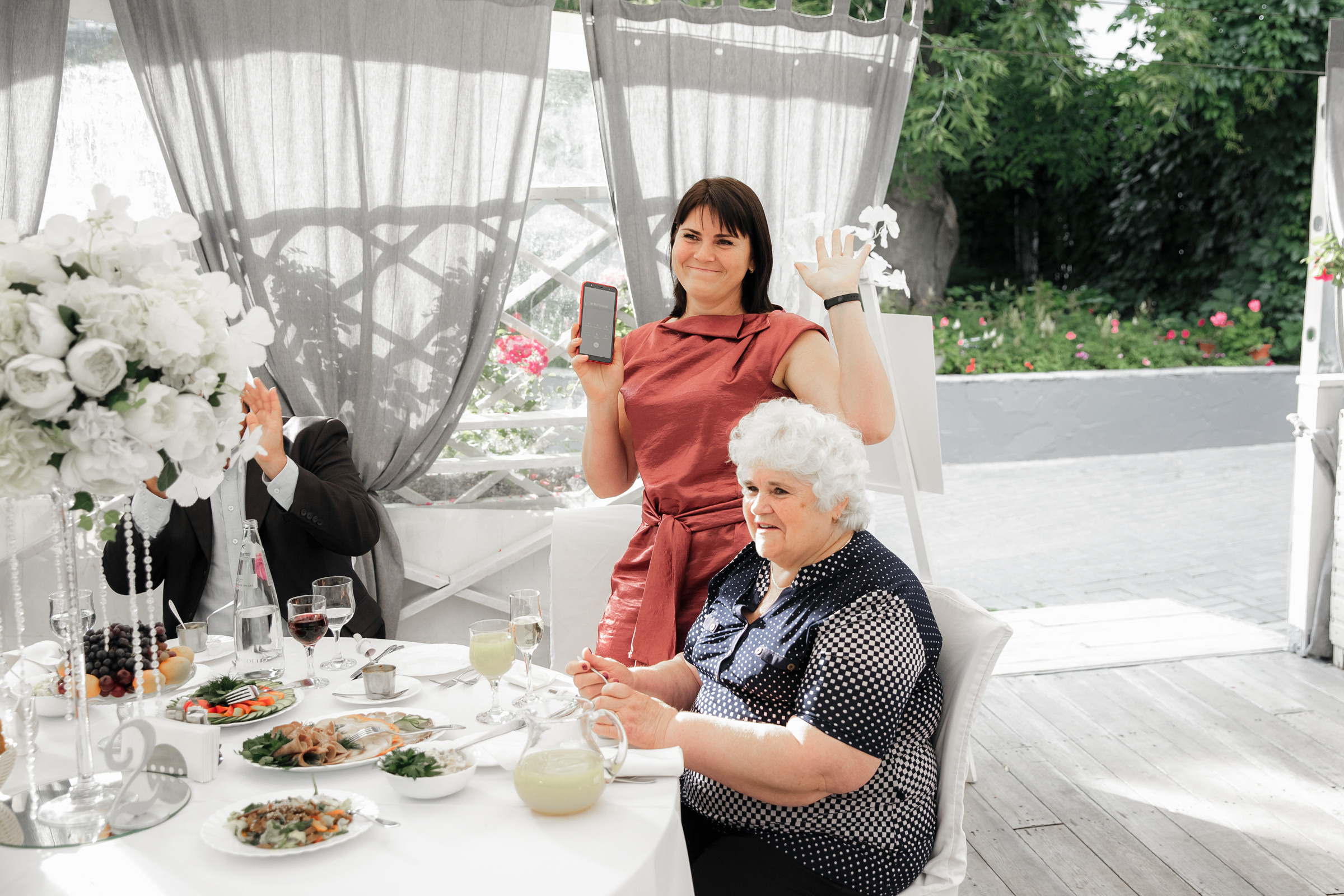 Белое платье, белый ролс. Свадебный фотограф Москва и МО