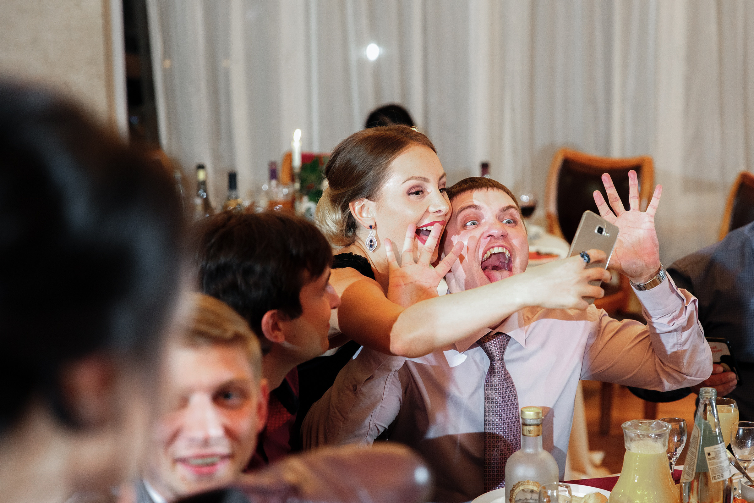 Он, она и красный порш. Свадебный фотограф Москва и МО