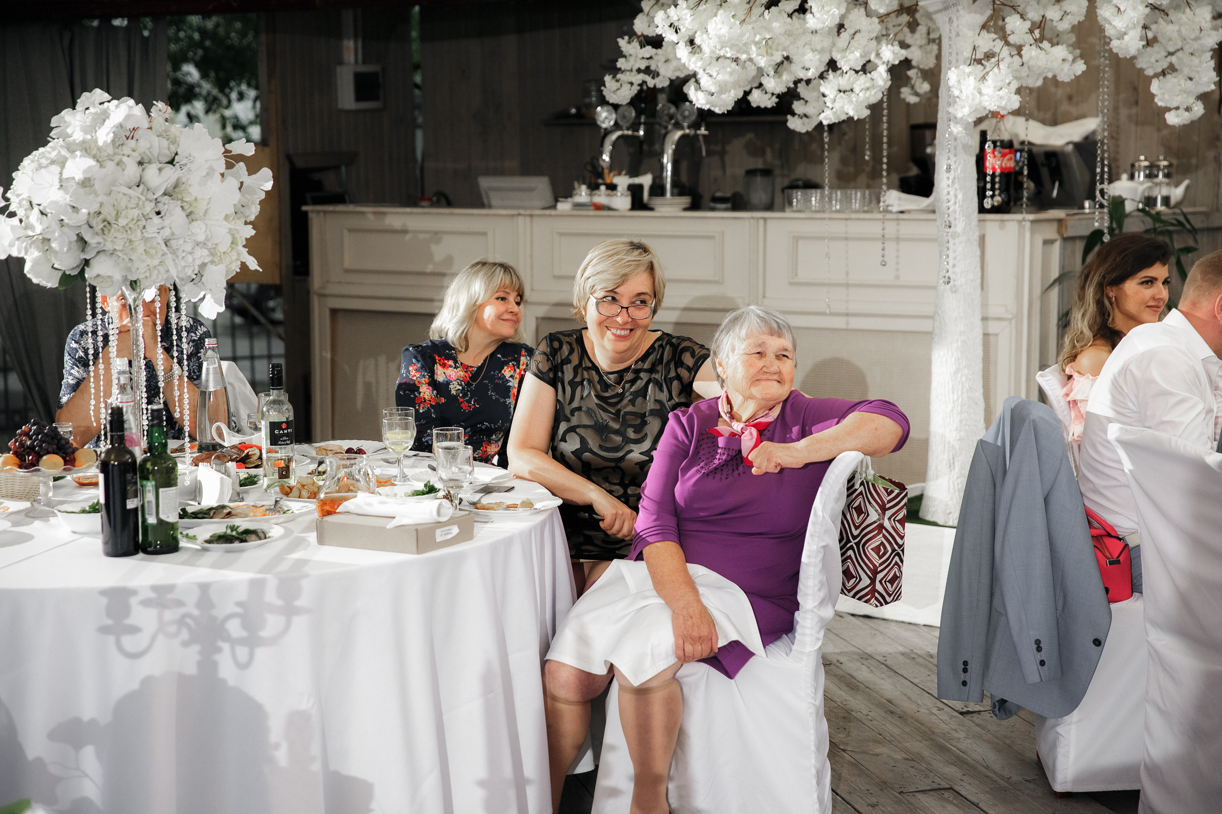 Белое платье, белый ролс. Свадебный фотограф Москва и МО