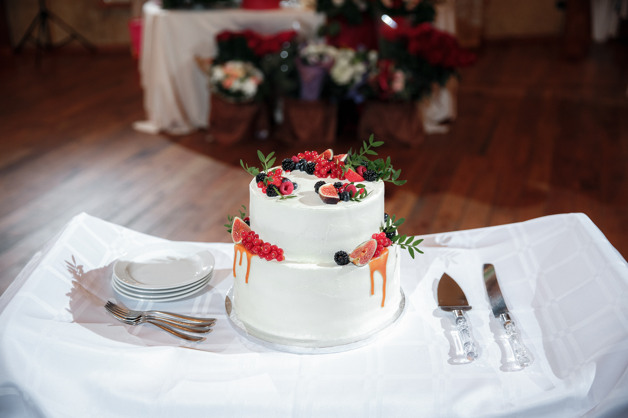 Он, она и красный порш. Свадебный фотограф Москва и МО