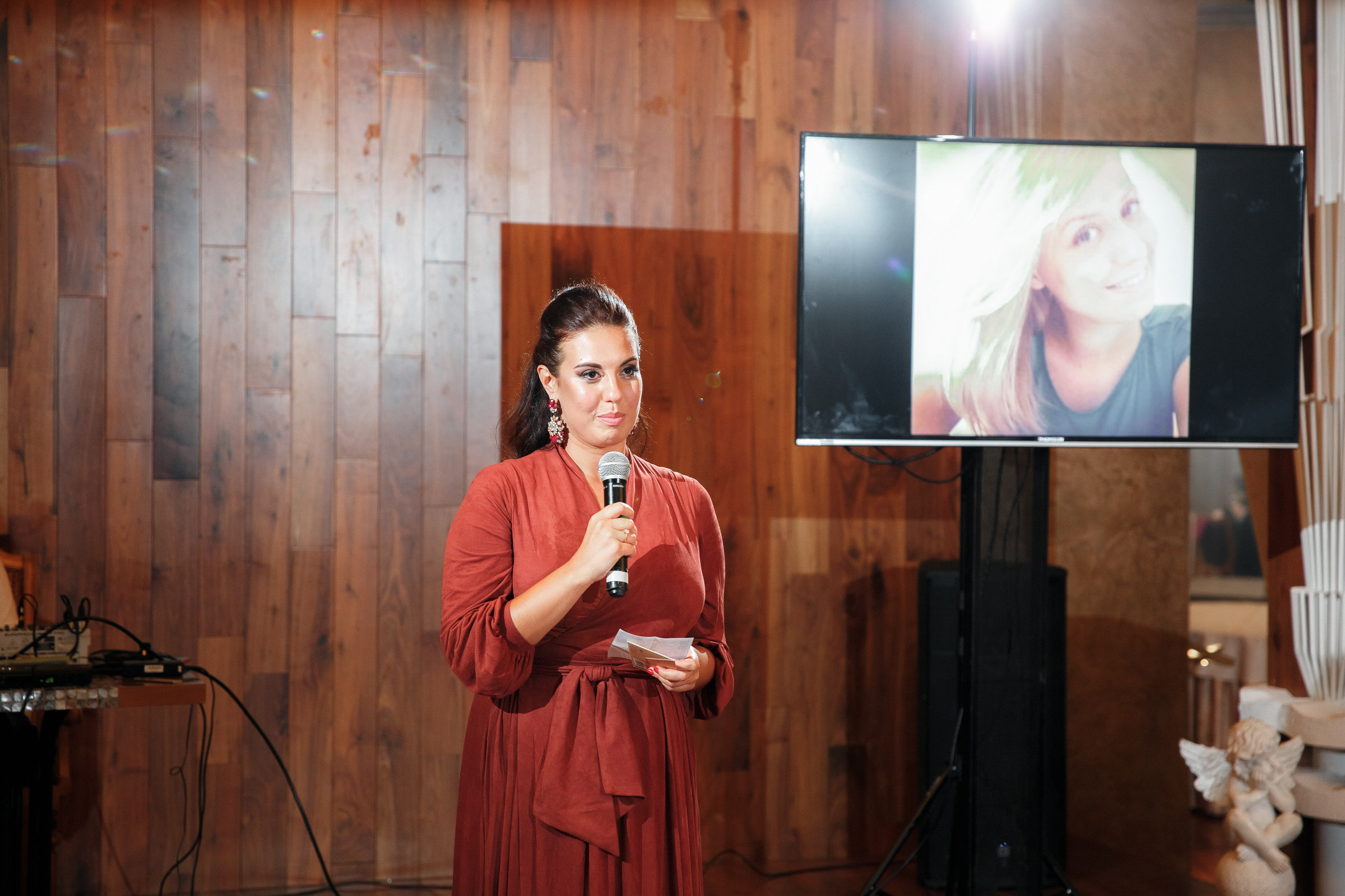 Он, она и красный порш. Свадебный фотограф Москва и МО