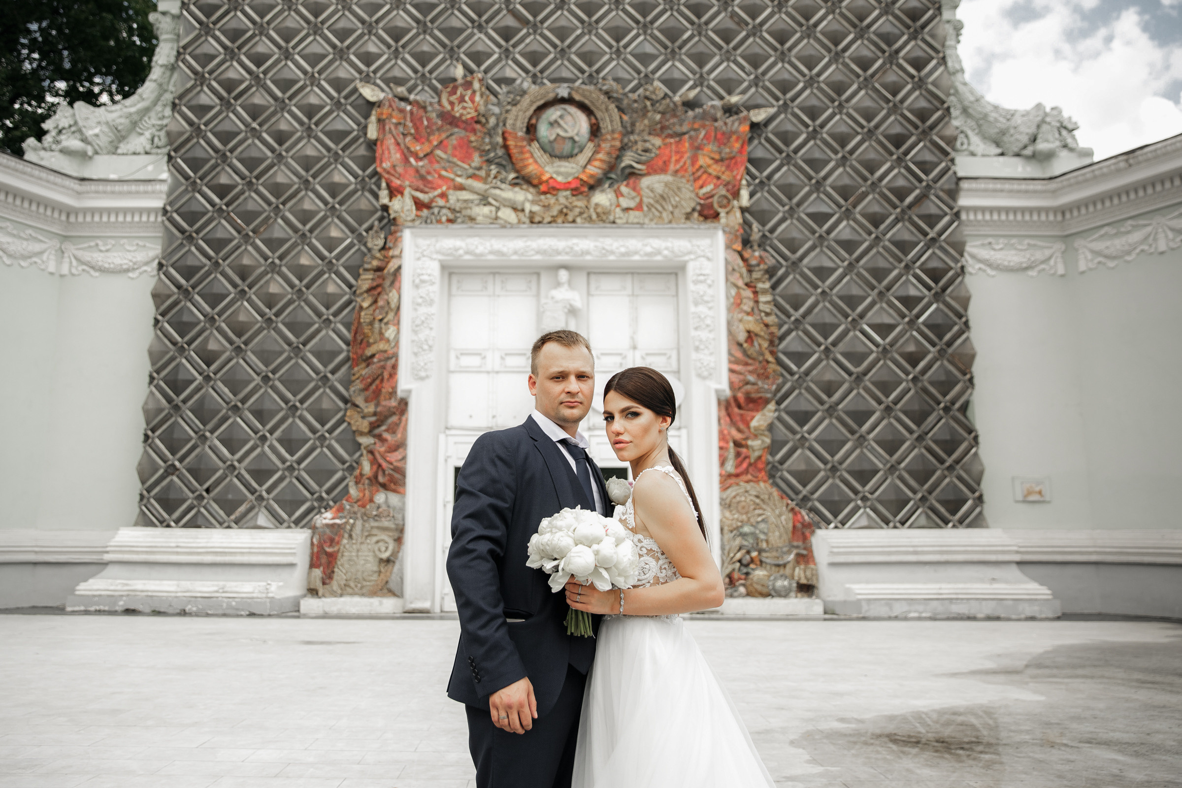 Белое платье, белый ролс. Свадебный фотограф Москва и МО