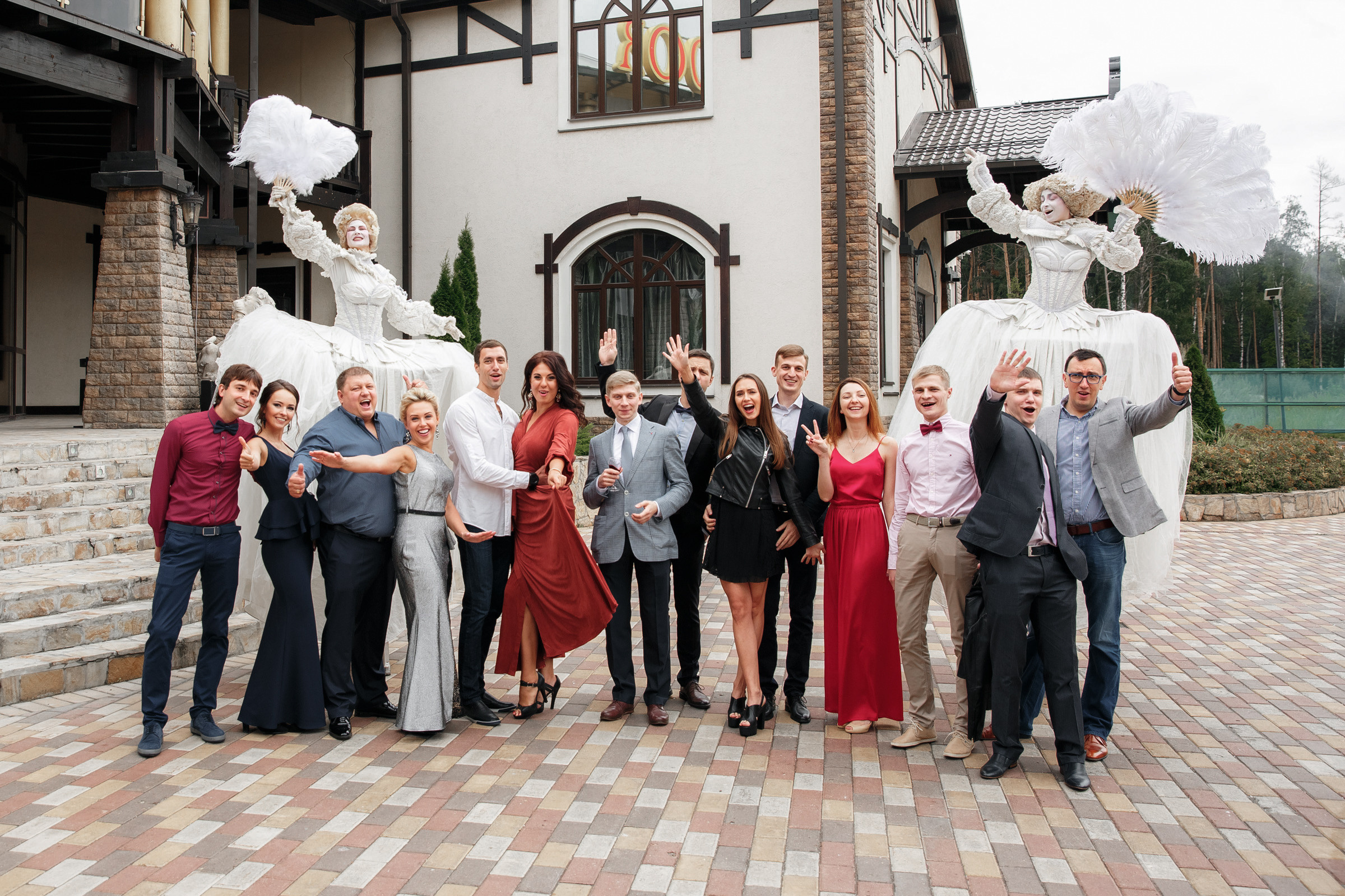 Он, она и красный порш. Свадебный фотограф Москва и МО