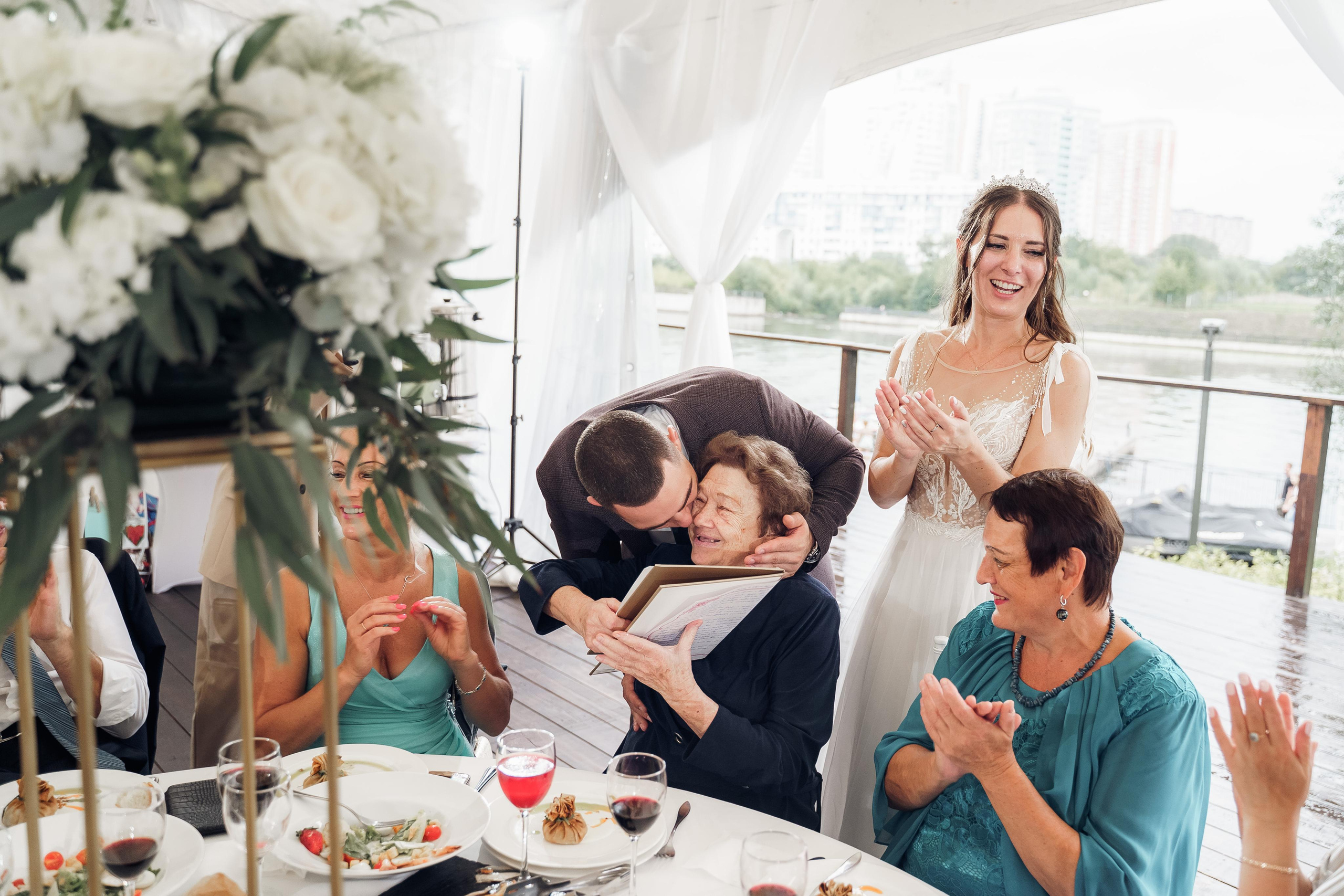 Мы в моменте. Свадебный фотограф Москва и МО